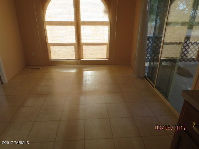 Mescal Lakes - Residential