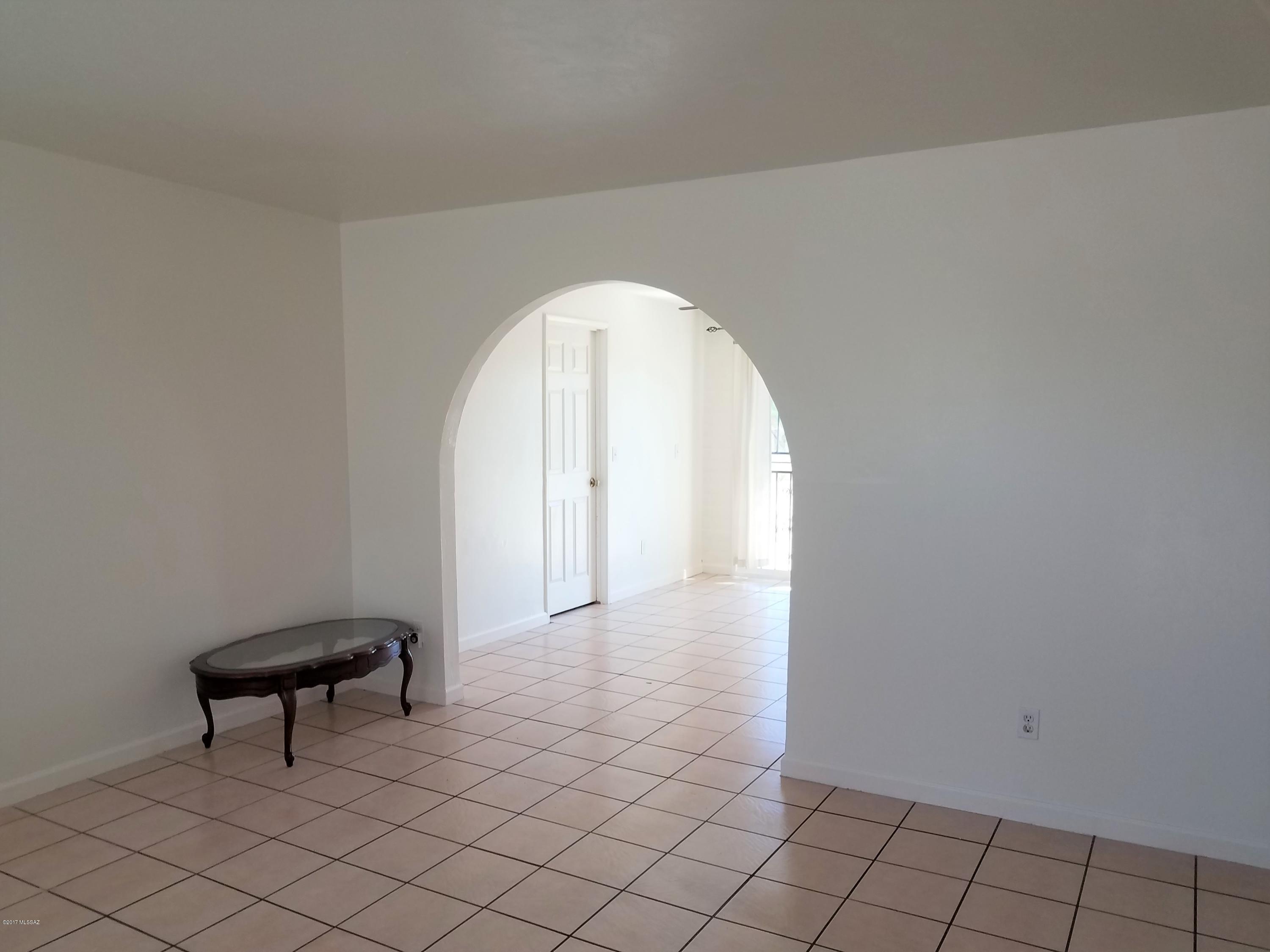 Las Palomas - Residential