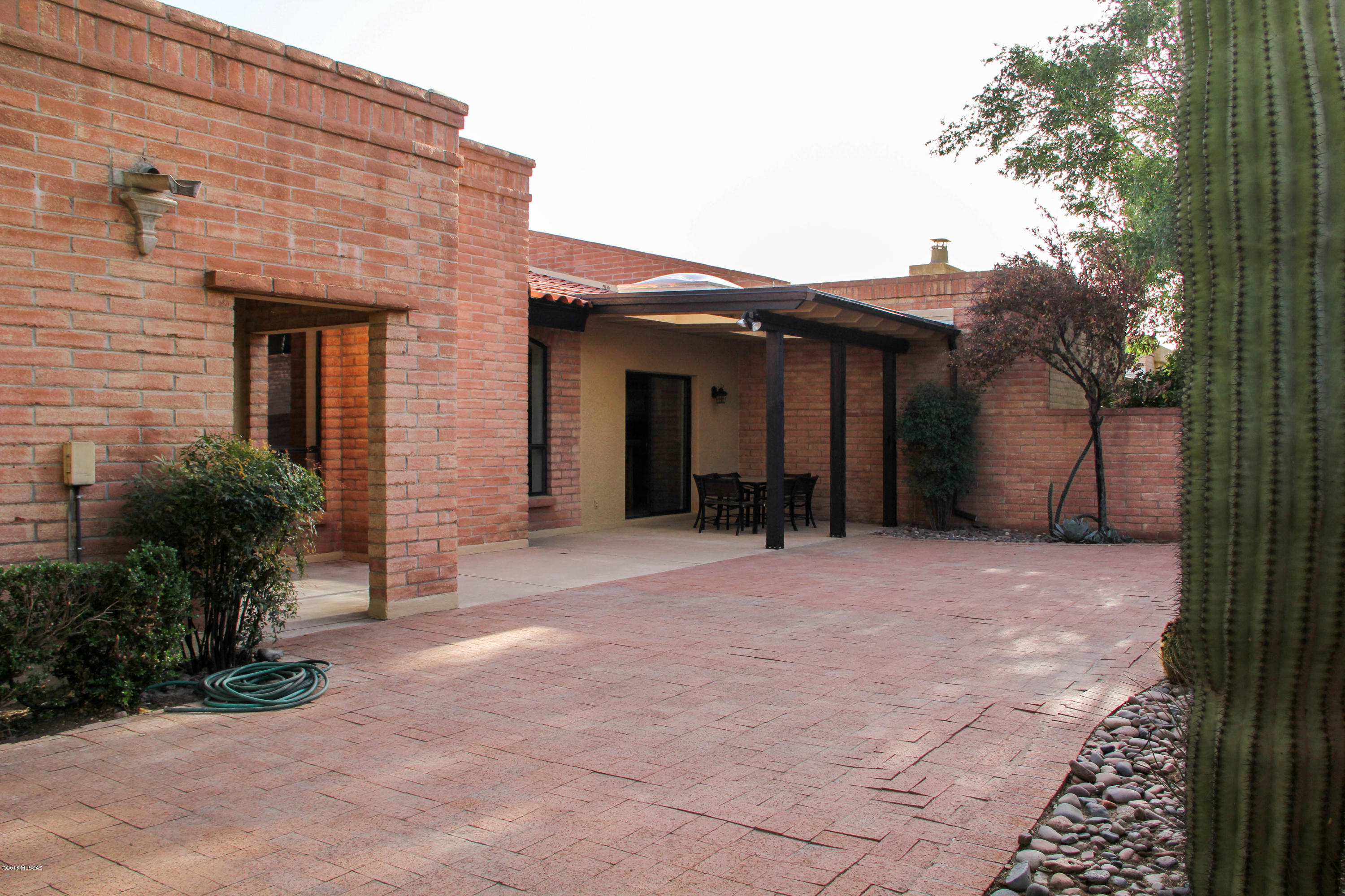 Riverbend - Sabino Canyon Road  (1-97) - Residential