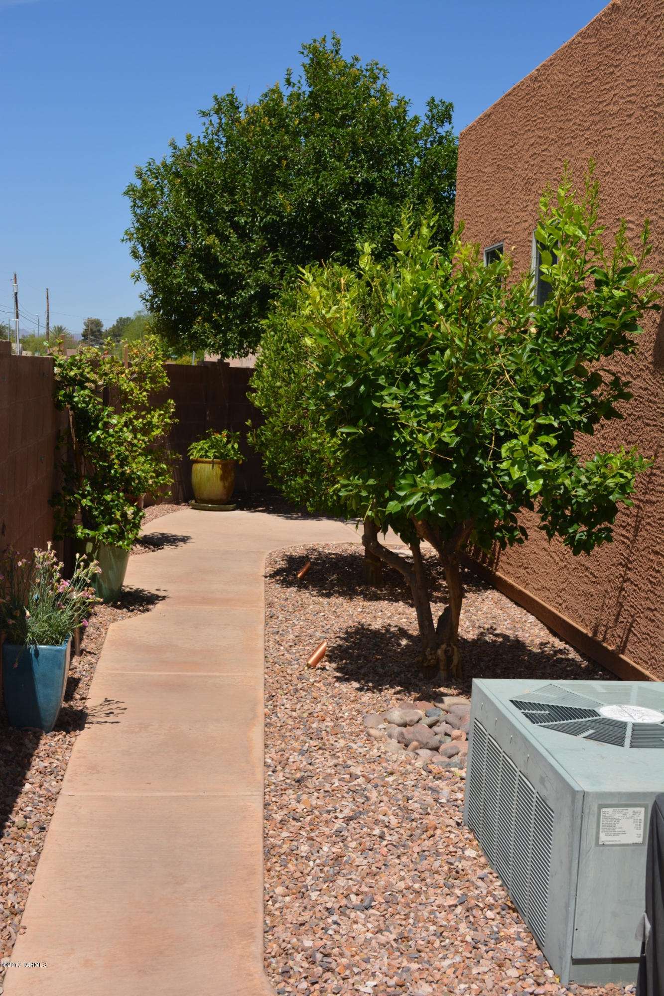Monte Vista (1-58) - Residential Lease