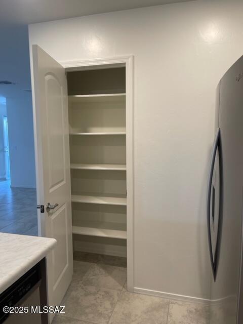 Entrada Del Rio - Residential Lease
