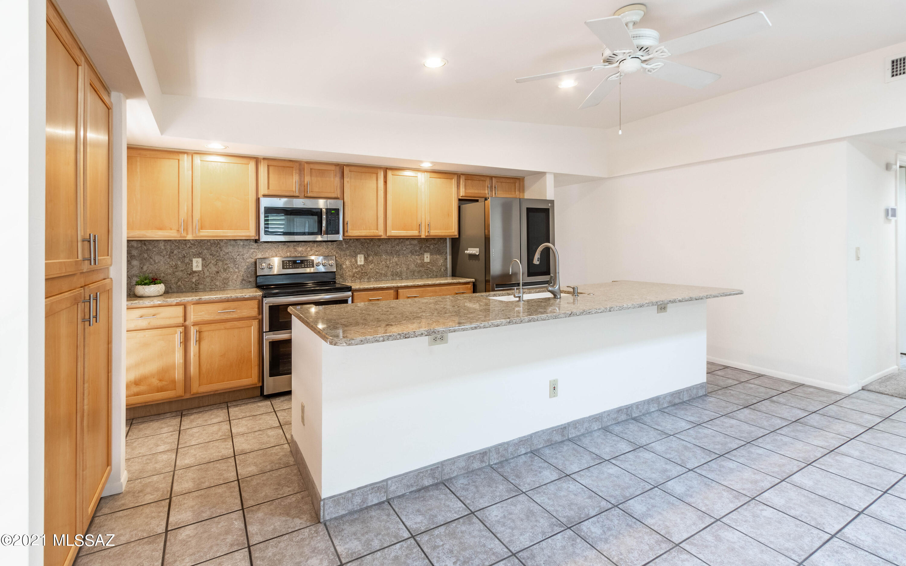 Broadway Court (1-29) - Residential