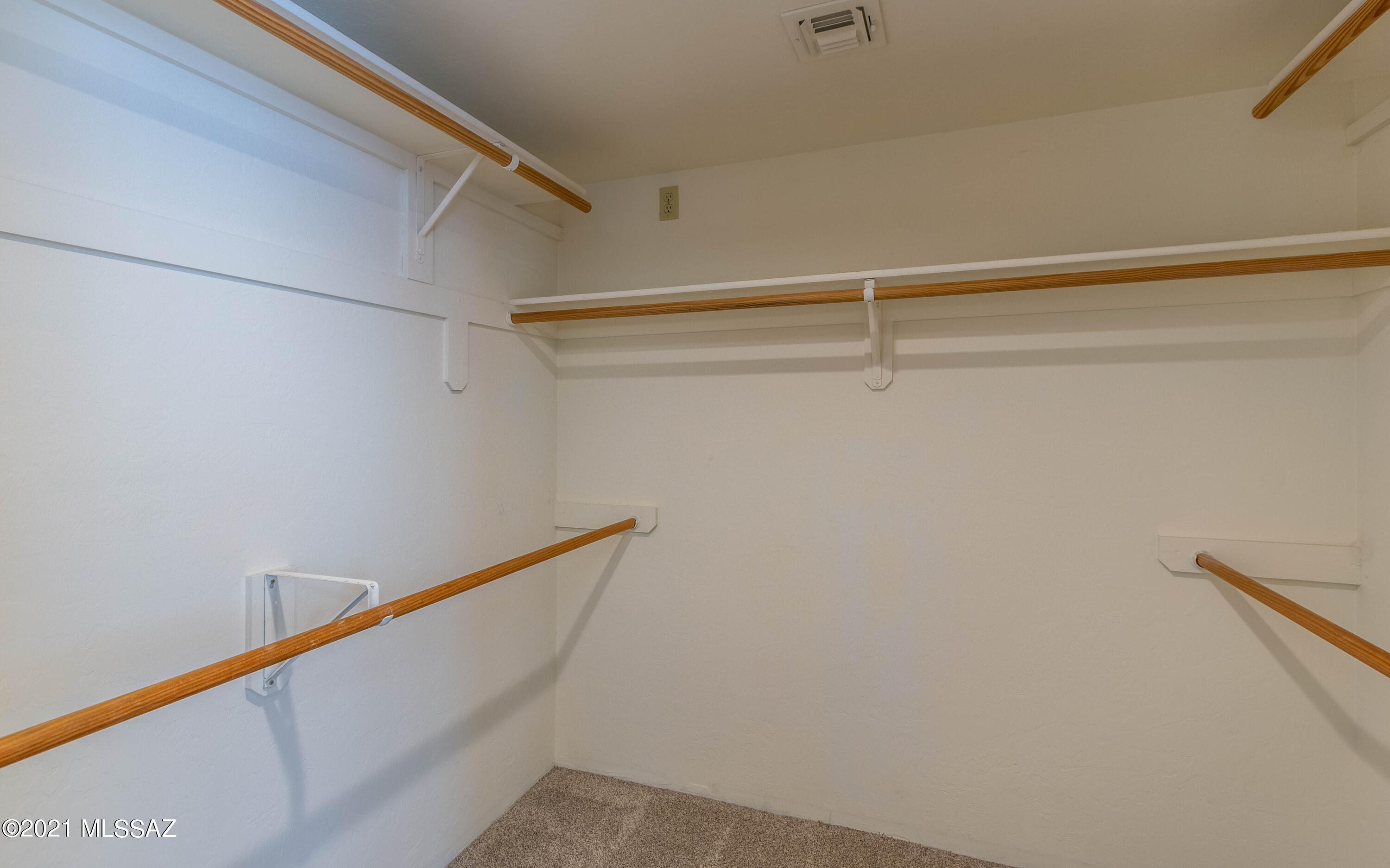 Broadway Court (1-29) - Residential