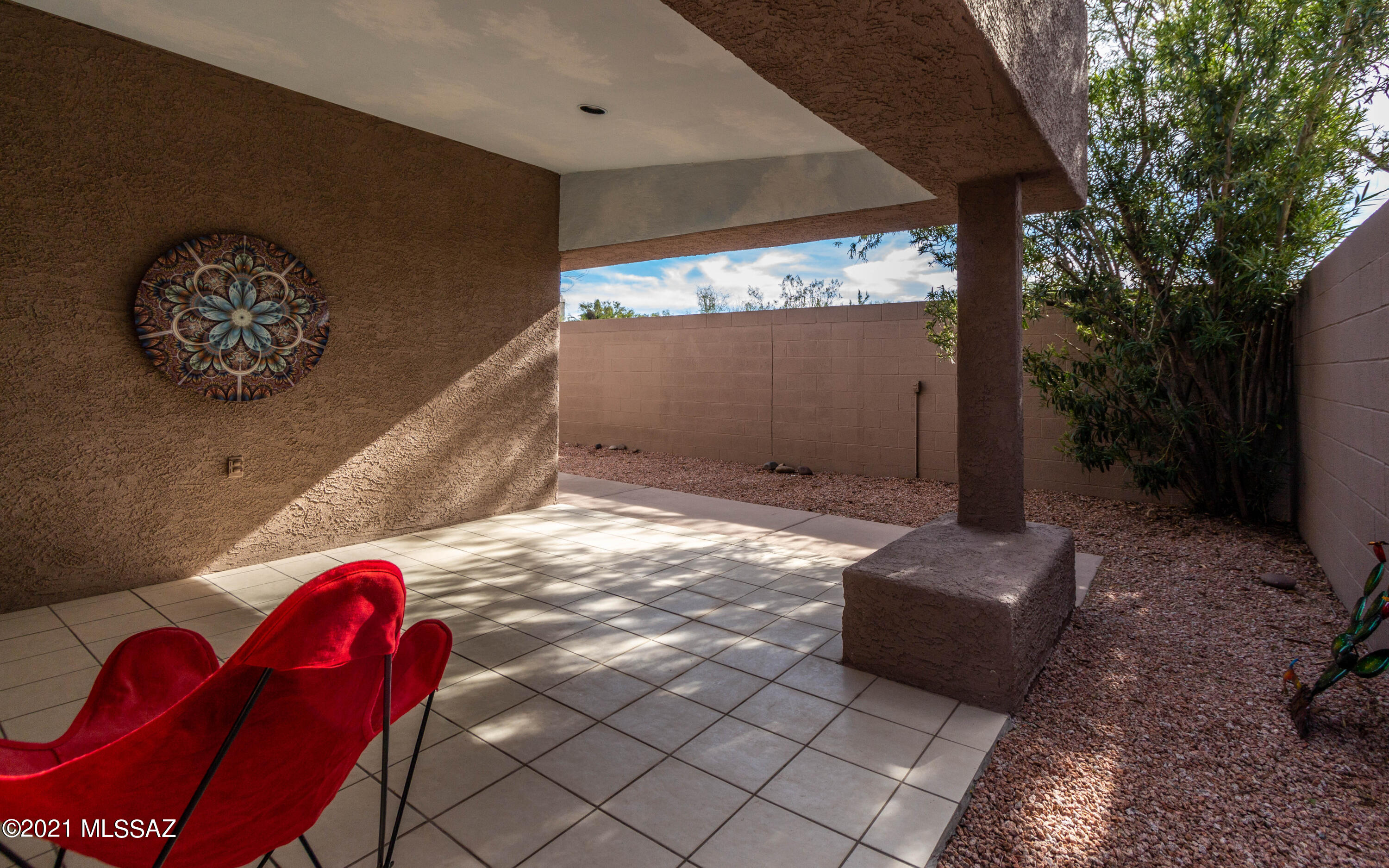 Broadway Court (1-29) - Residential