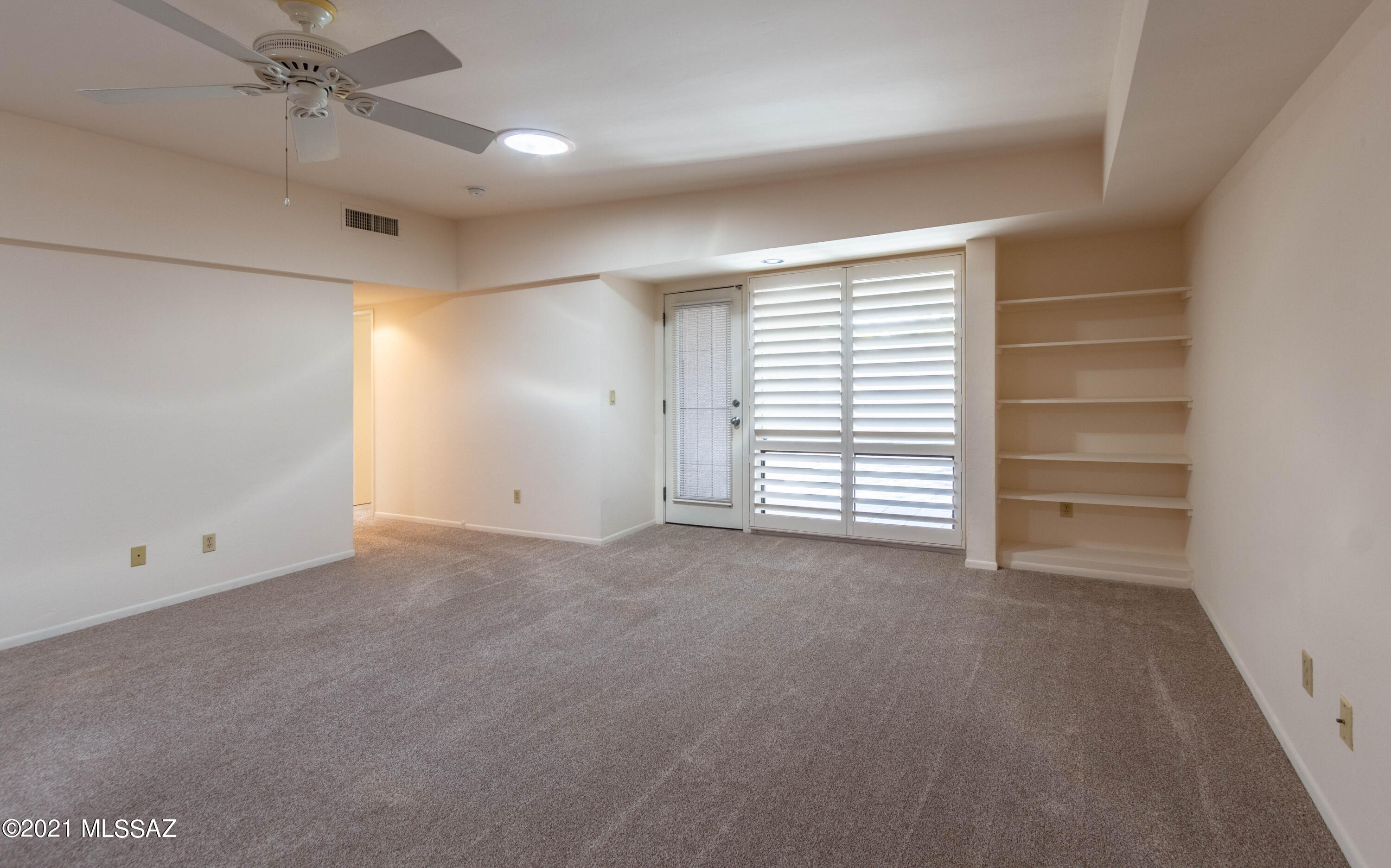 Broadway Court (1-29) - Residential