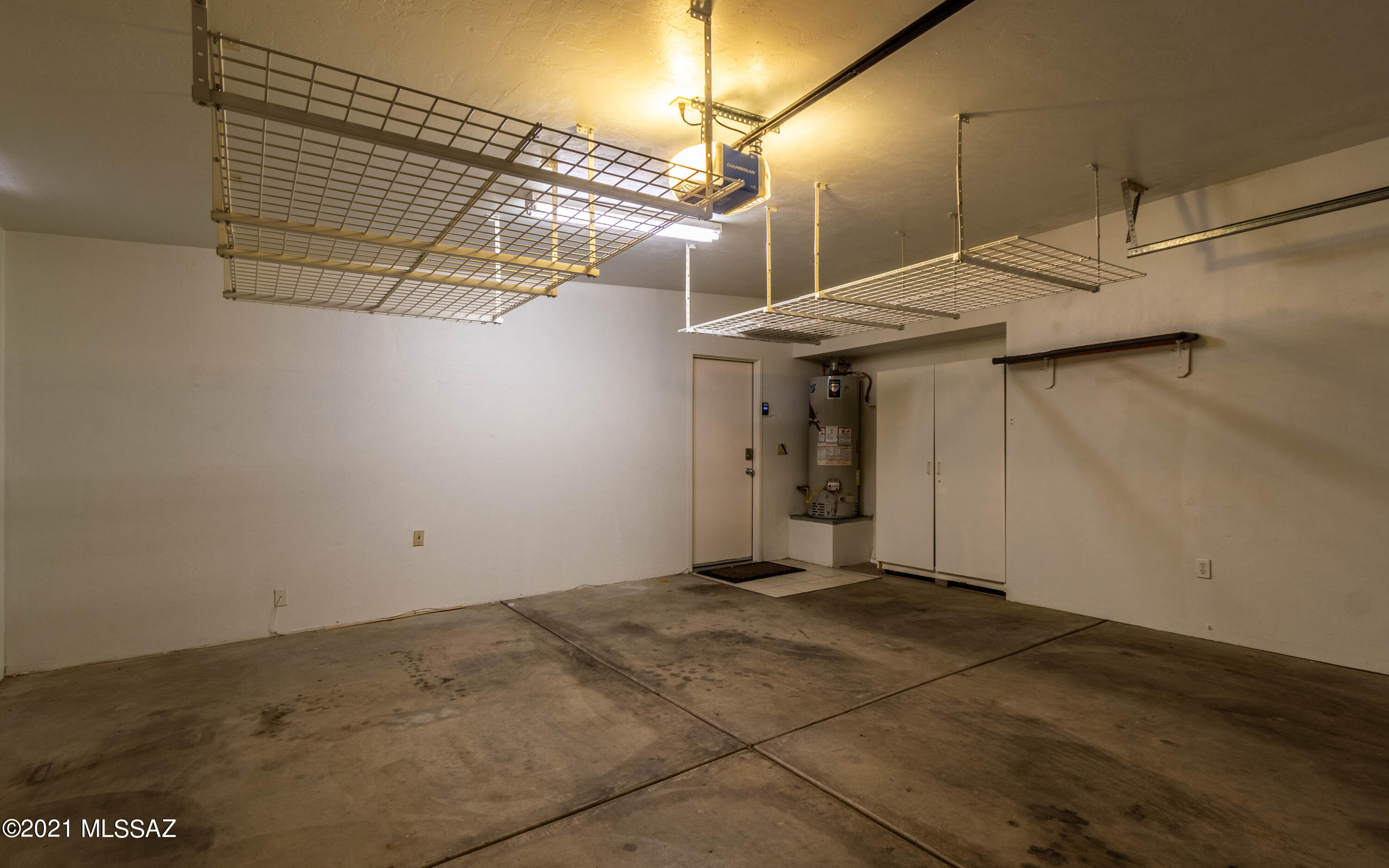 Broadway Court (1-29) - Residential