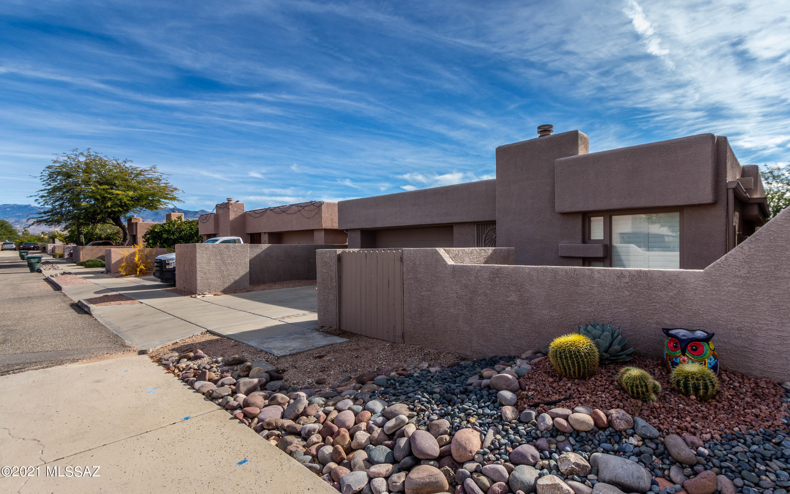 Broadway Court (1-29) - Residential
