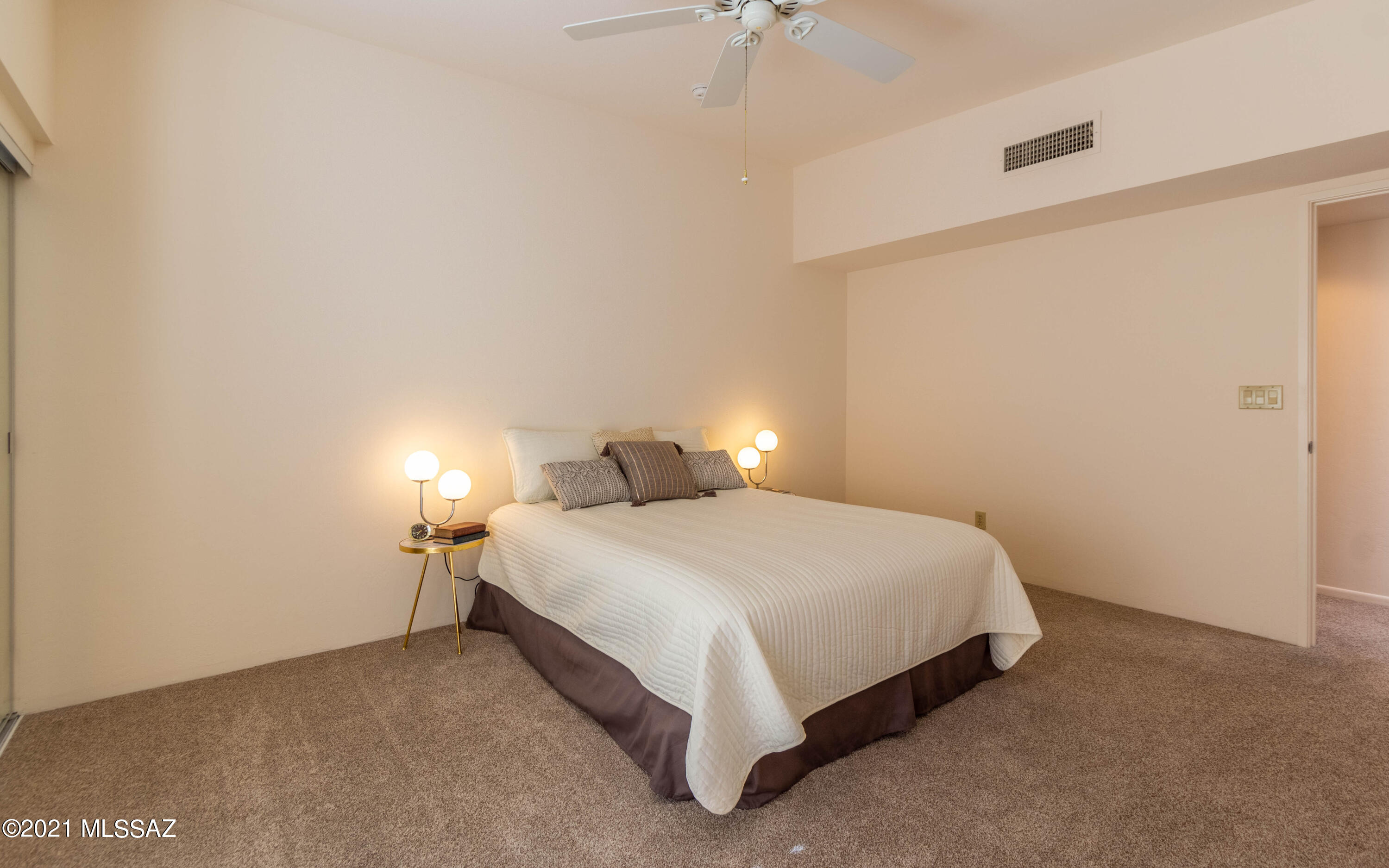 Broadway Court (1-29) - Residential
