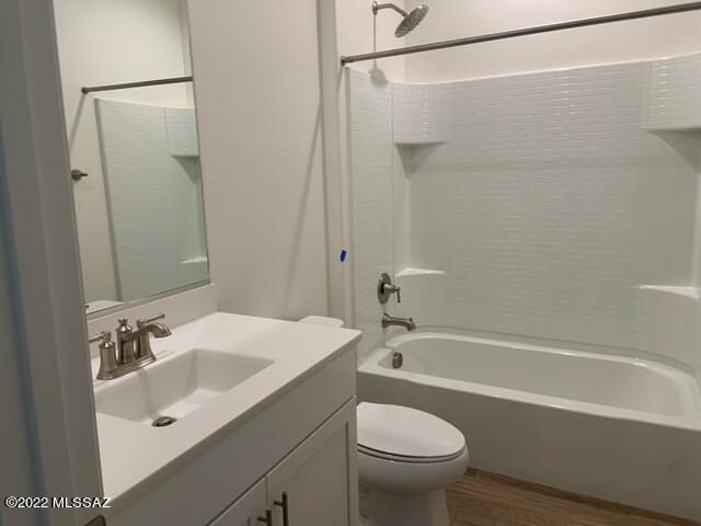 La Estancia De Tucson (1-330) - Residential Lease