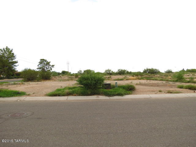 Nice clear lot in We Chij Estates.