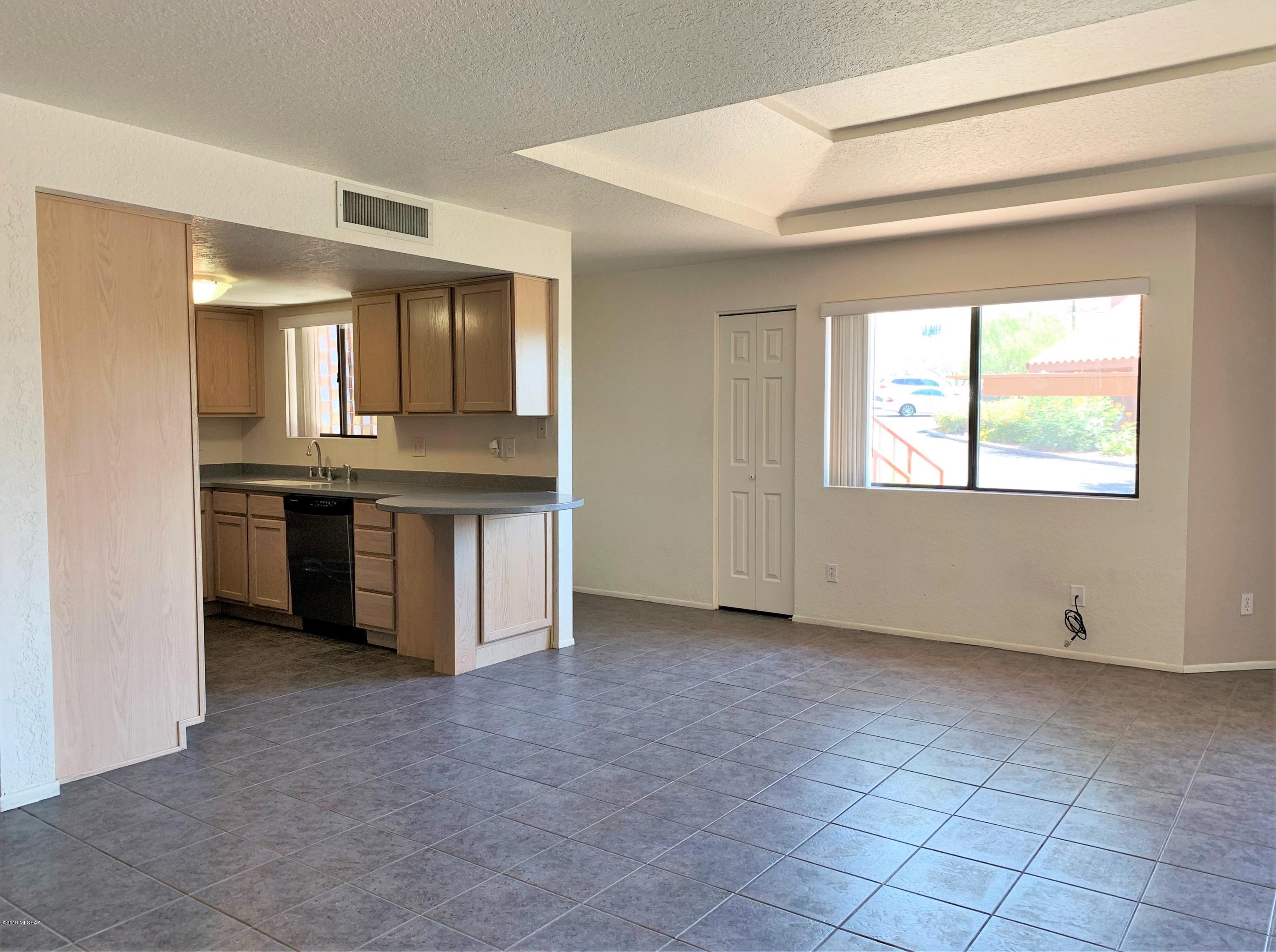Ventana Vista Condominiums - Residential