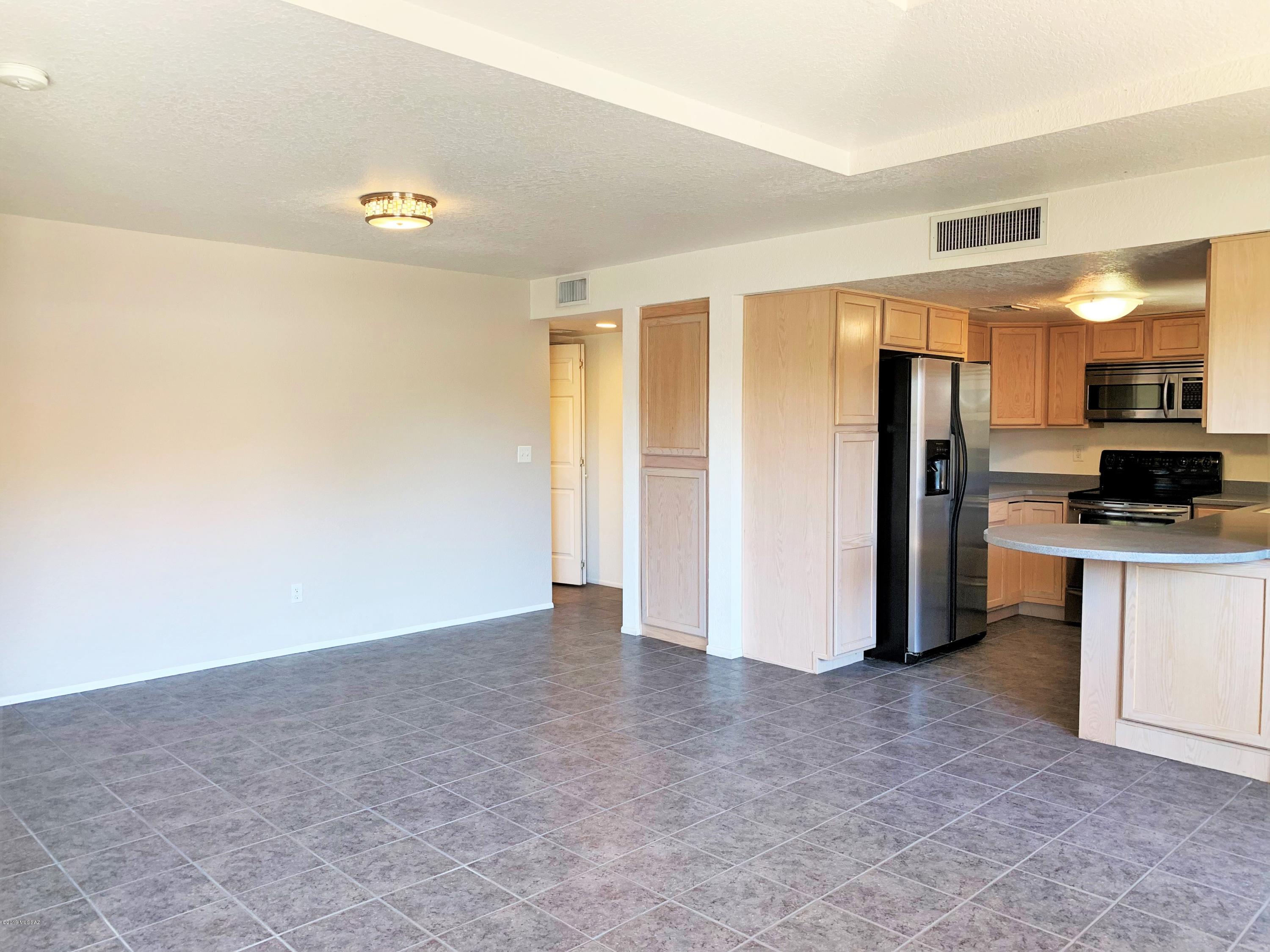 Ventana Vista Condominiums - Residential