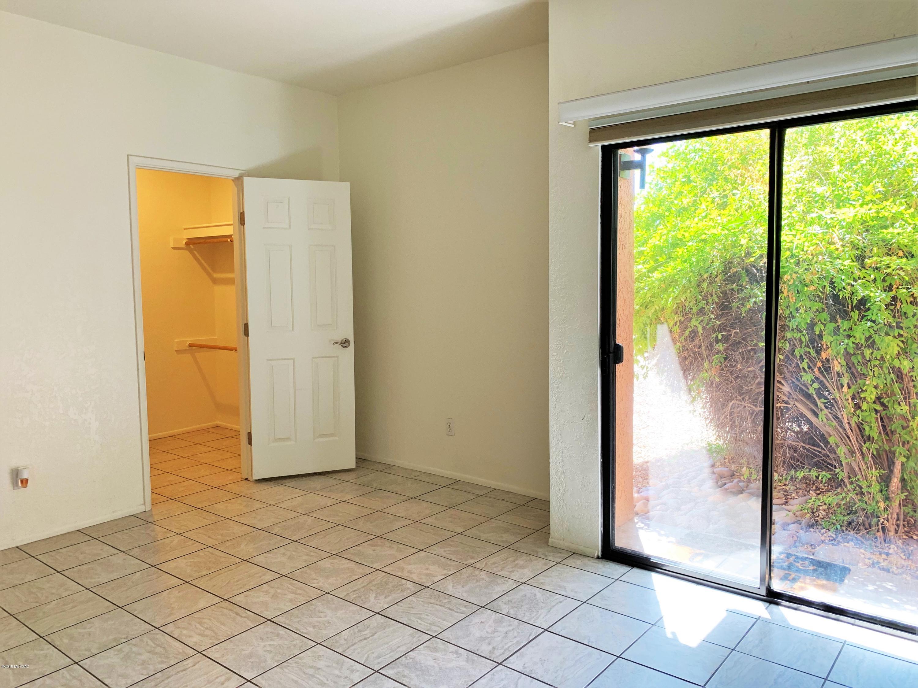 Ventana Vista Condominiums - Residential