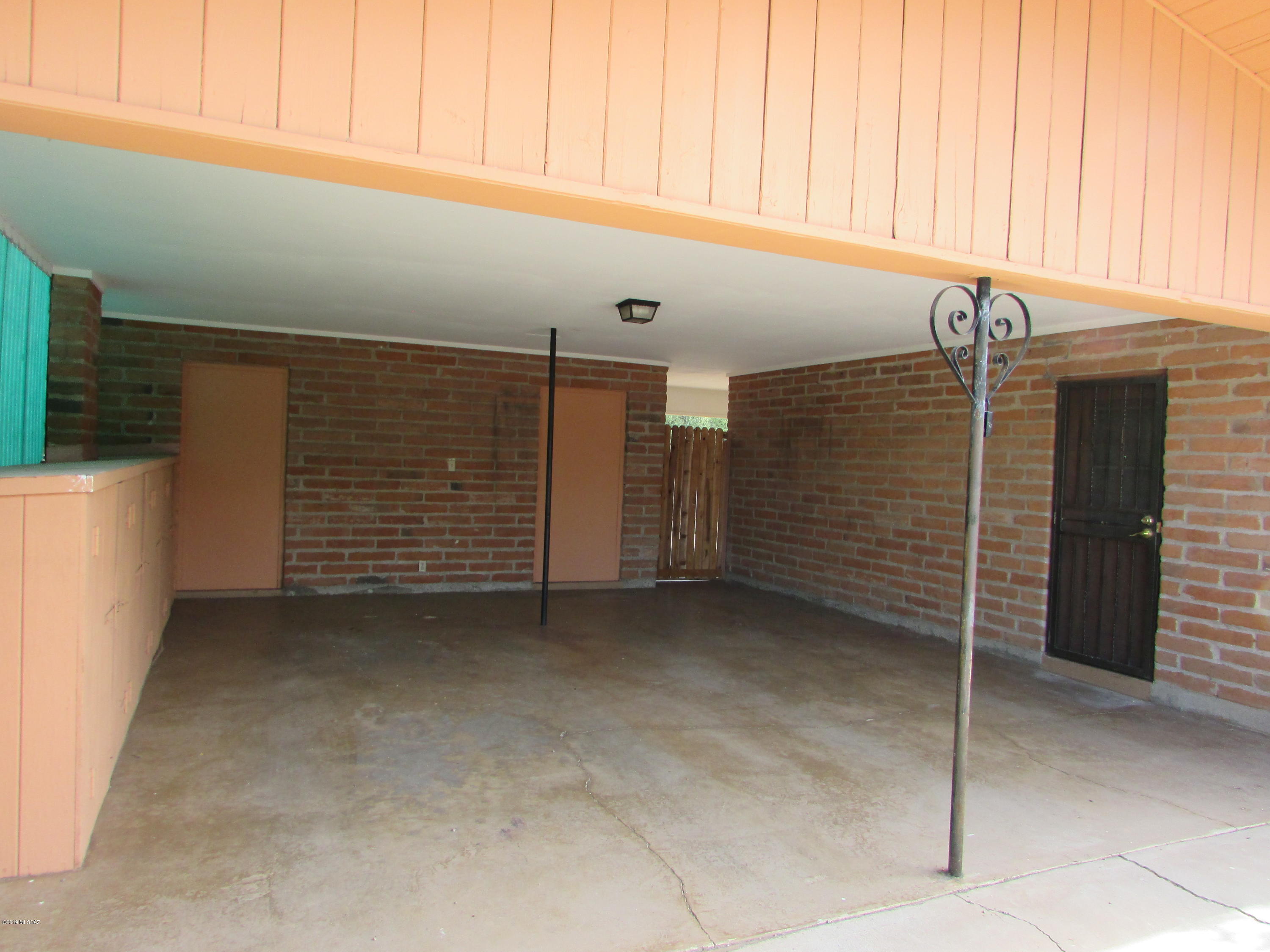 Wilmot Dsrt Est Resub Lt 25 28 - Residential Lease