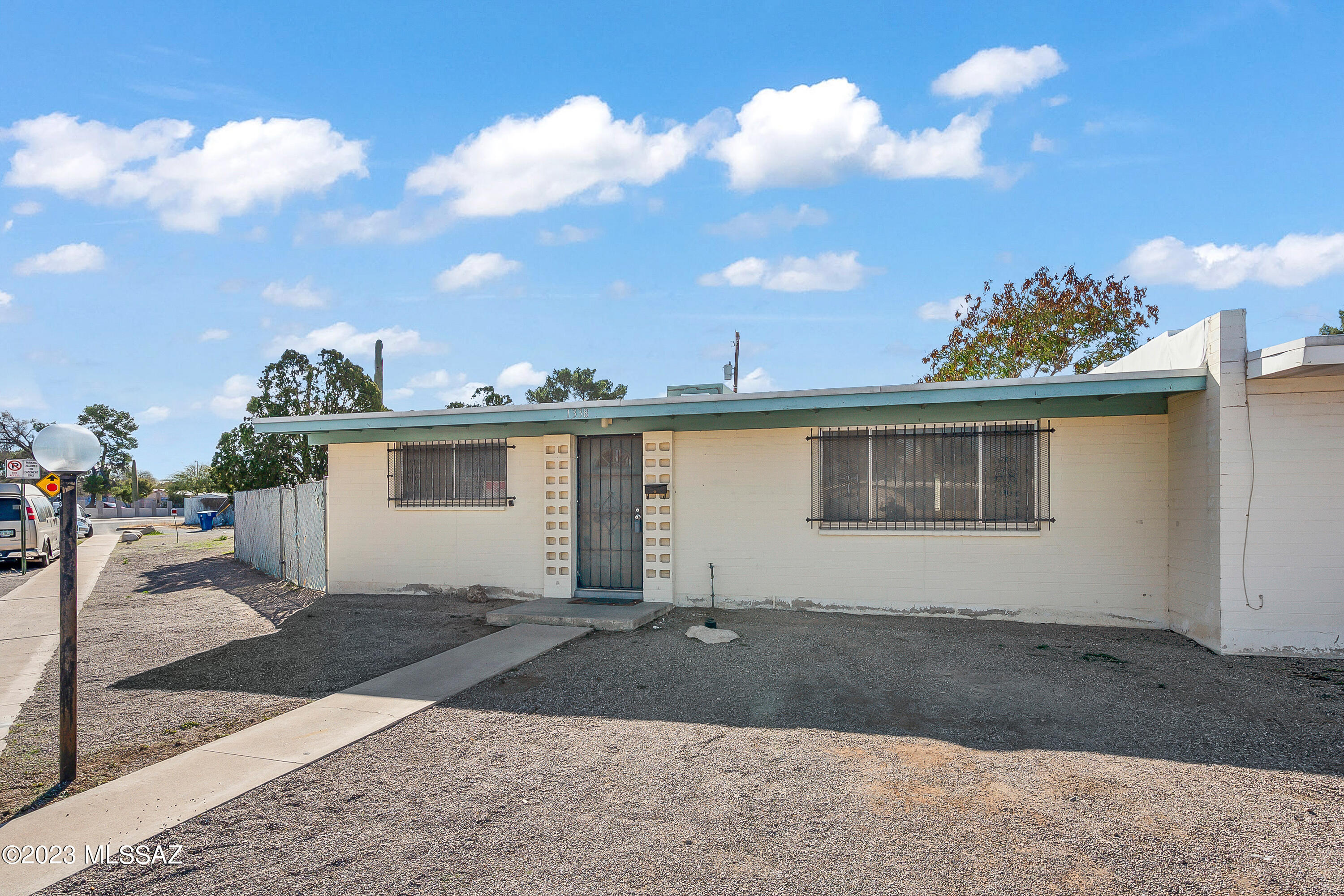 Super clean 2 bedroom 2 bath home. This is on the largest lot in the neighborhood. This home has a large living room plus a family room. Don't miss the huge laundry room with extra storage.
