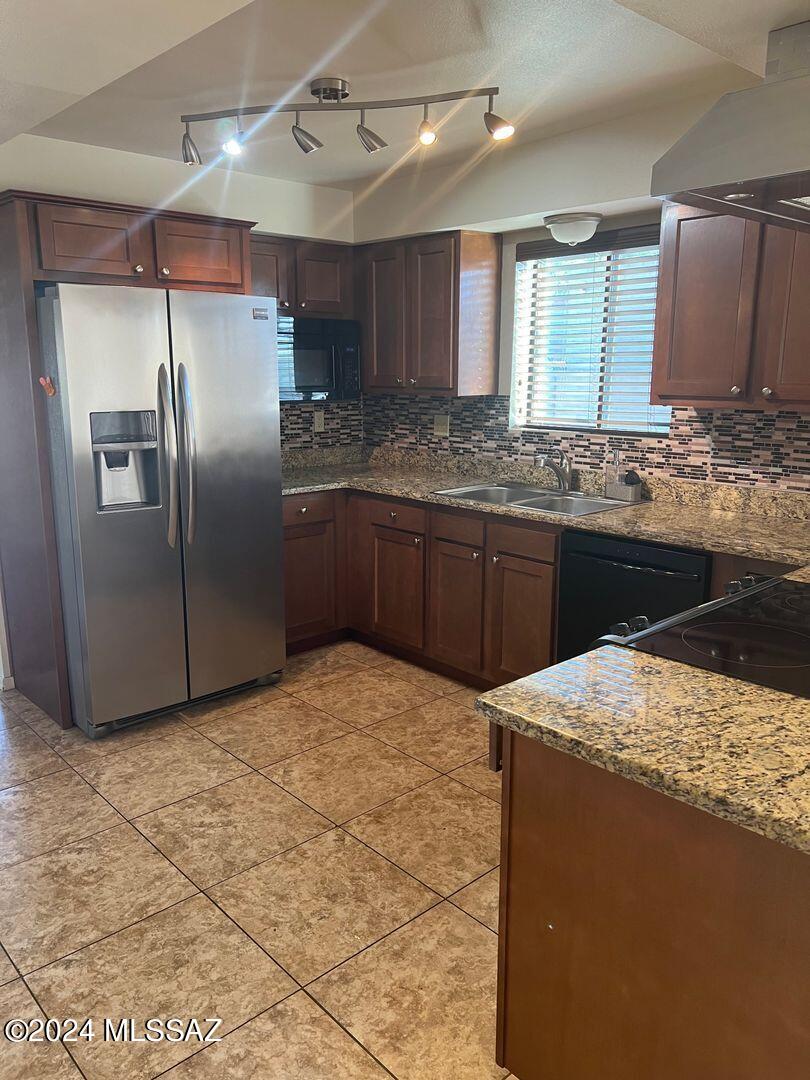 Hermosa Highlands (66-146) - Residential Lease