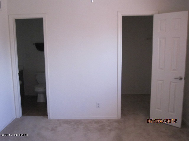 Villa Venice Condos - Residential Lease