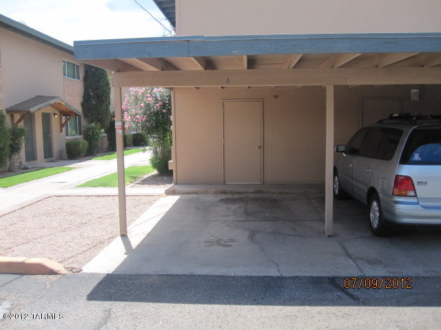 Villa Venice Condos - Residential Lease