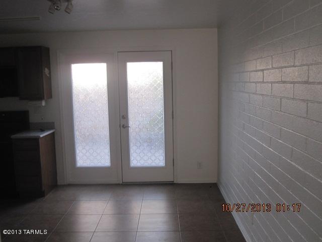 Villa Venice Condos - Residential Lease