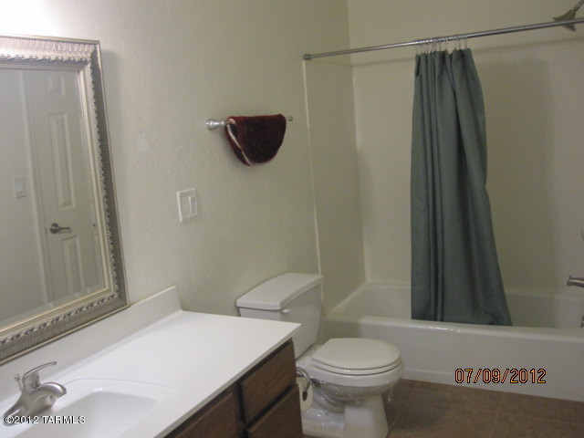 Villa Venice Condos - Residential Lease