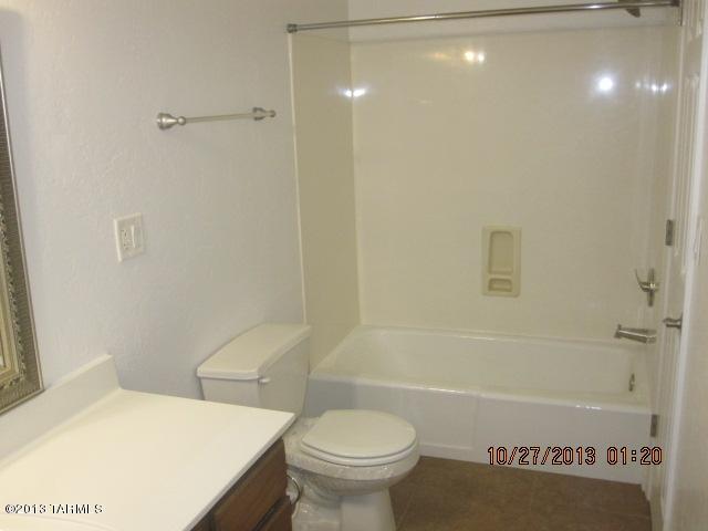 Villa Venice Condos - Residential Lease