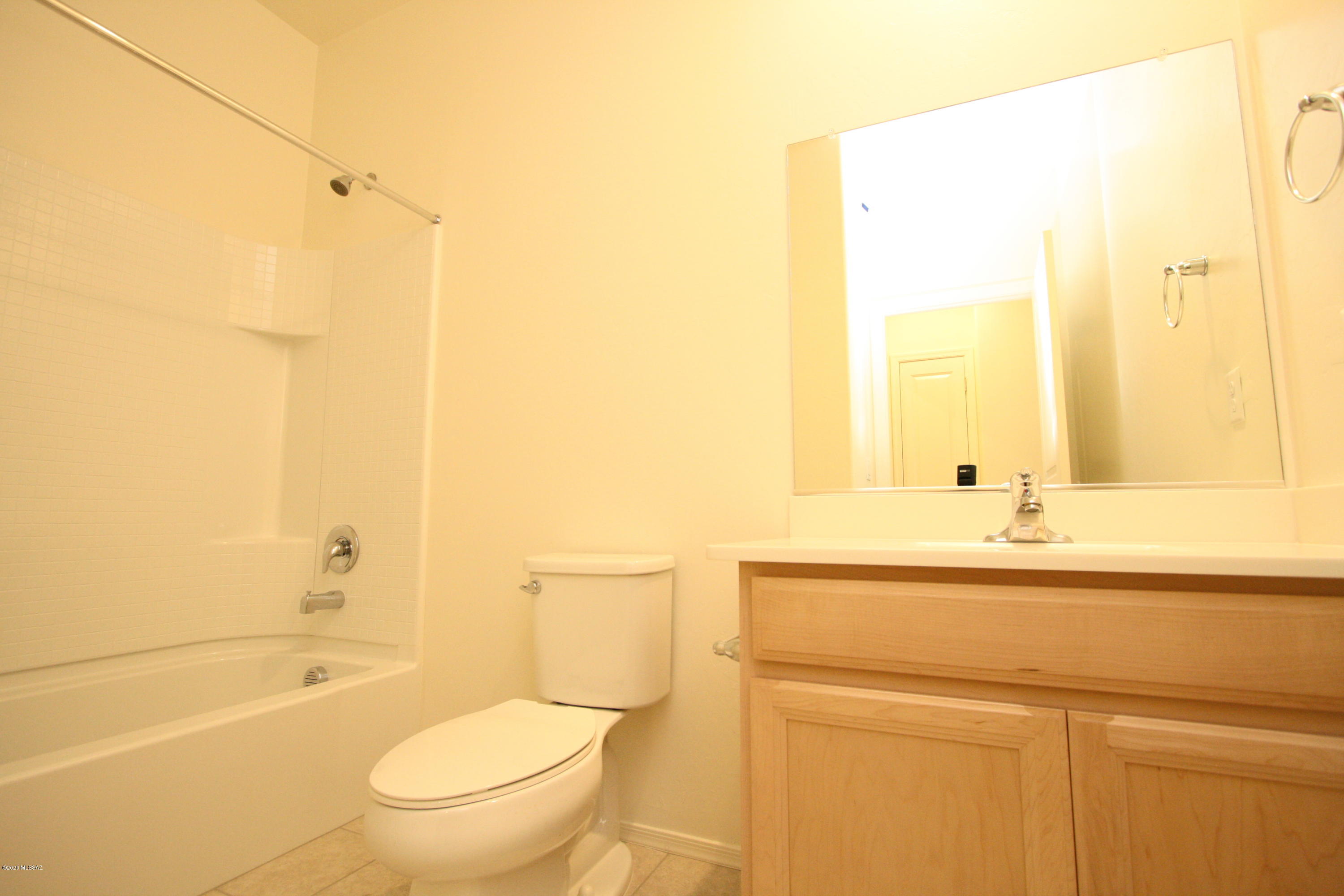 Rancho Del Lago (1-100) - Residential Lease