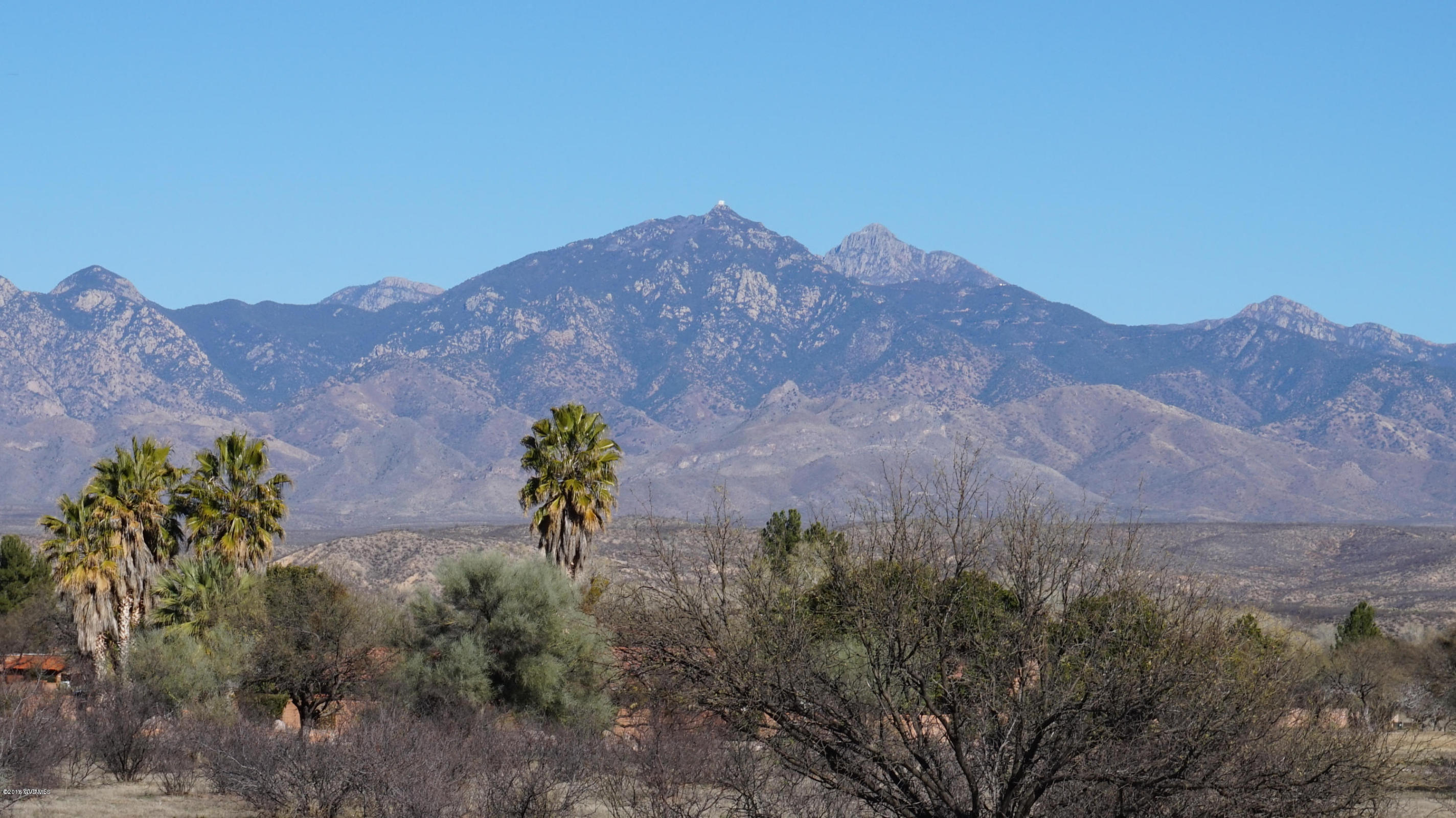 Beautiful flat build site. Common area across Cir. Figueroa will never be built on and provides unobstructed views to East. Located in Historic Tubac Golf Resort.