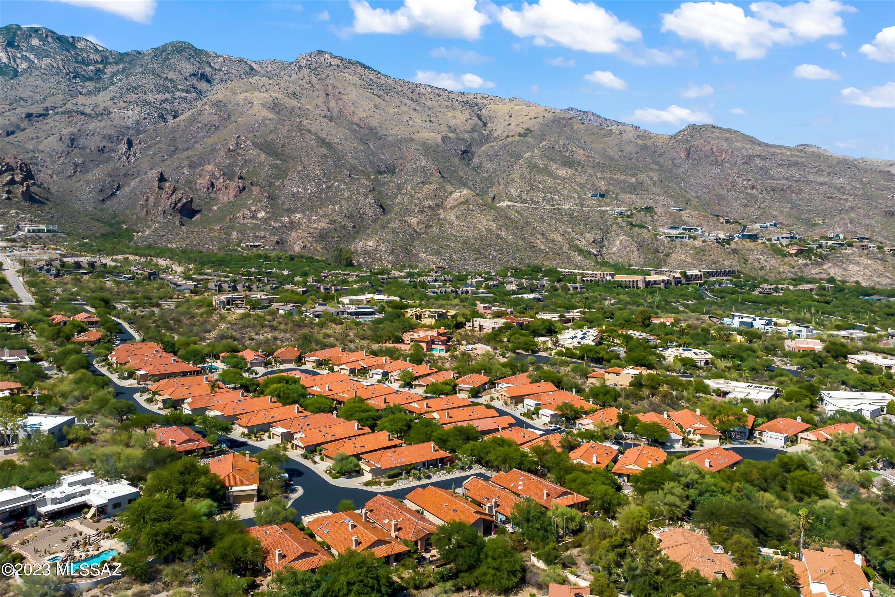 Las Ventanas (1-57) - Residential