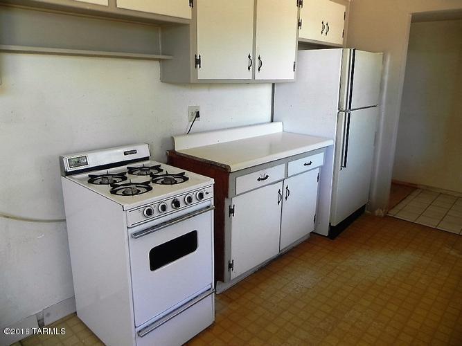 Douglas Terrace (1-69) - Residential