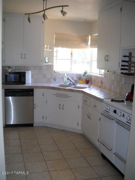 Del Monte Village - Residential Lease