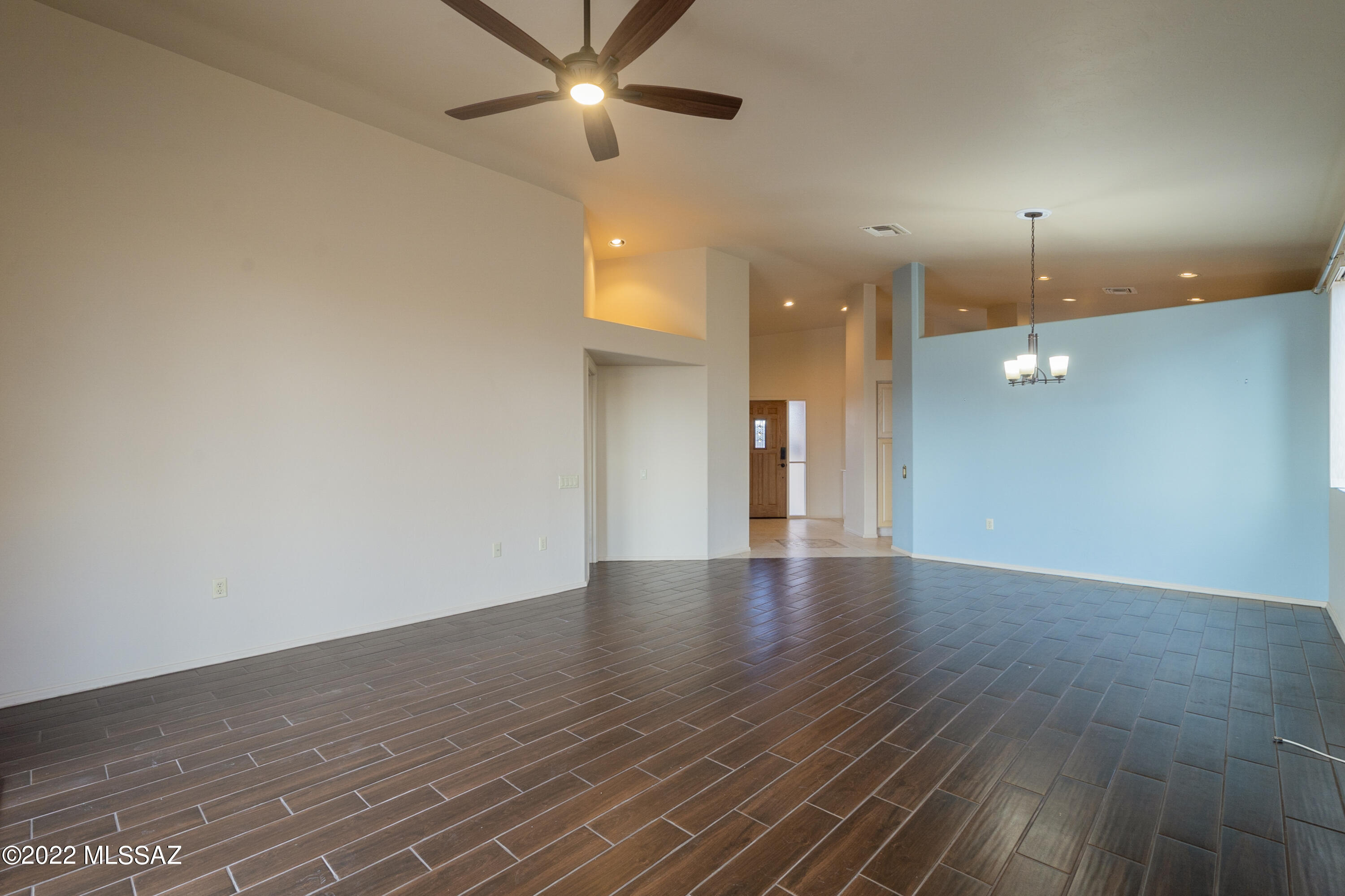 San Ignacio Vistas II (1-118) - Residential