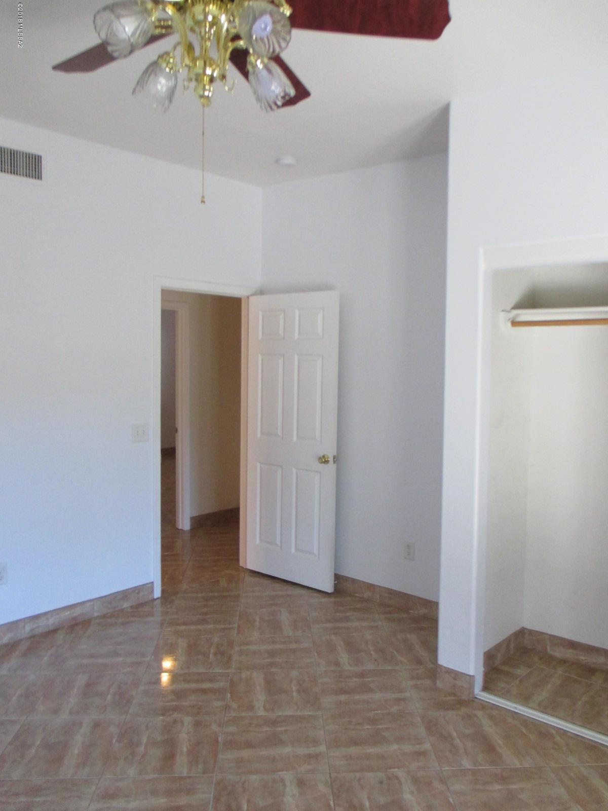 Mescal Lakes - Residential