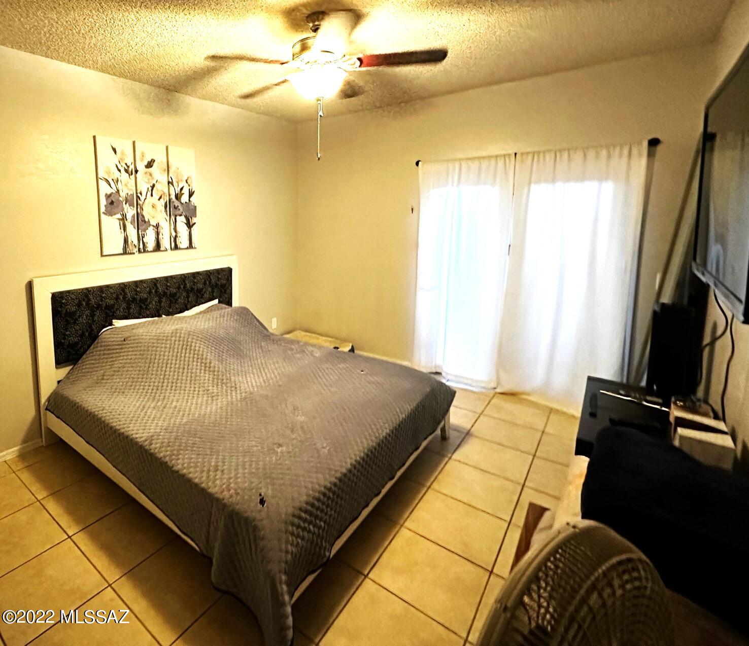 Casitas Real Condos. - Residential
