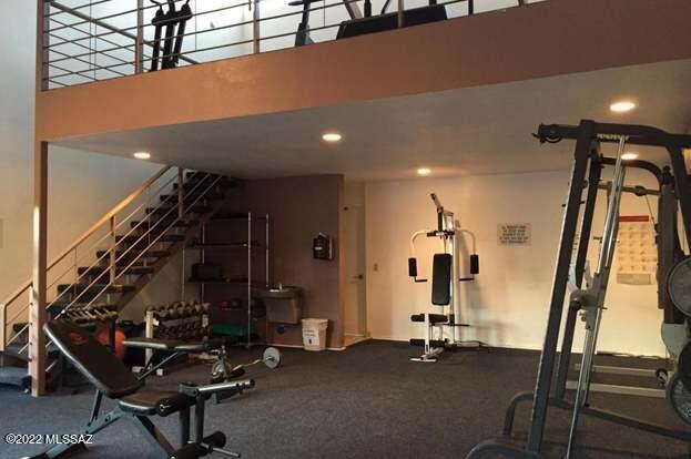 Casitas Real Condos. - Residential