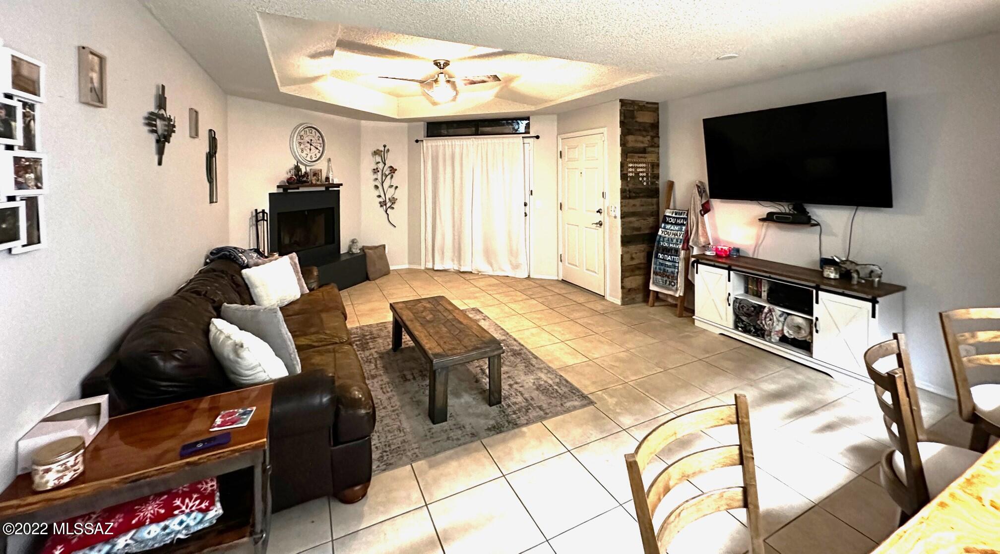 Casitas Real Condos. - Residential