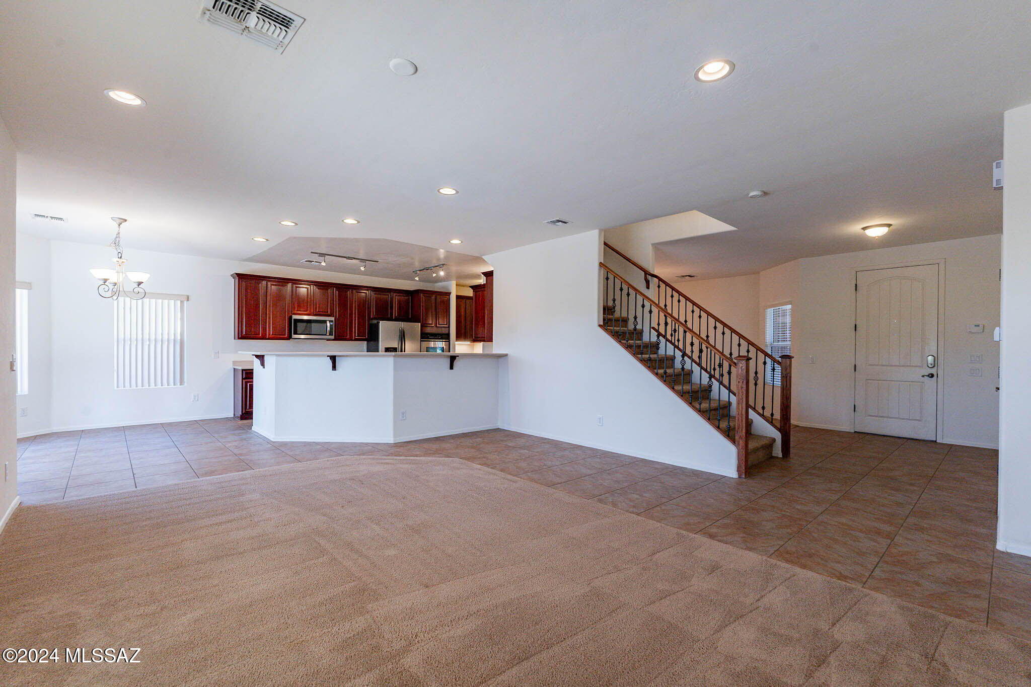 Black Horse (1-411) - Residential