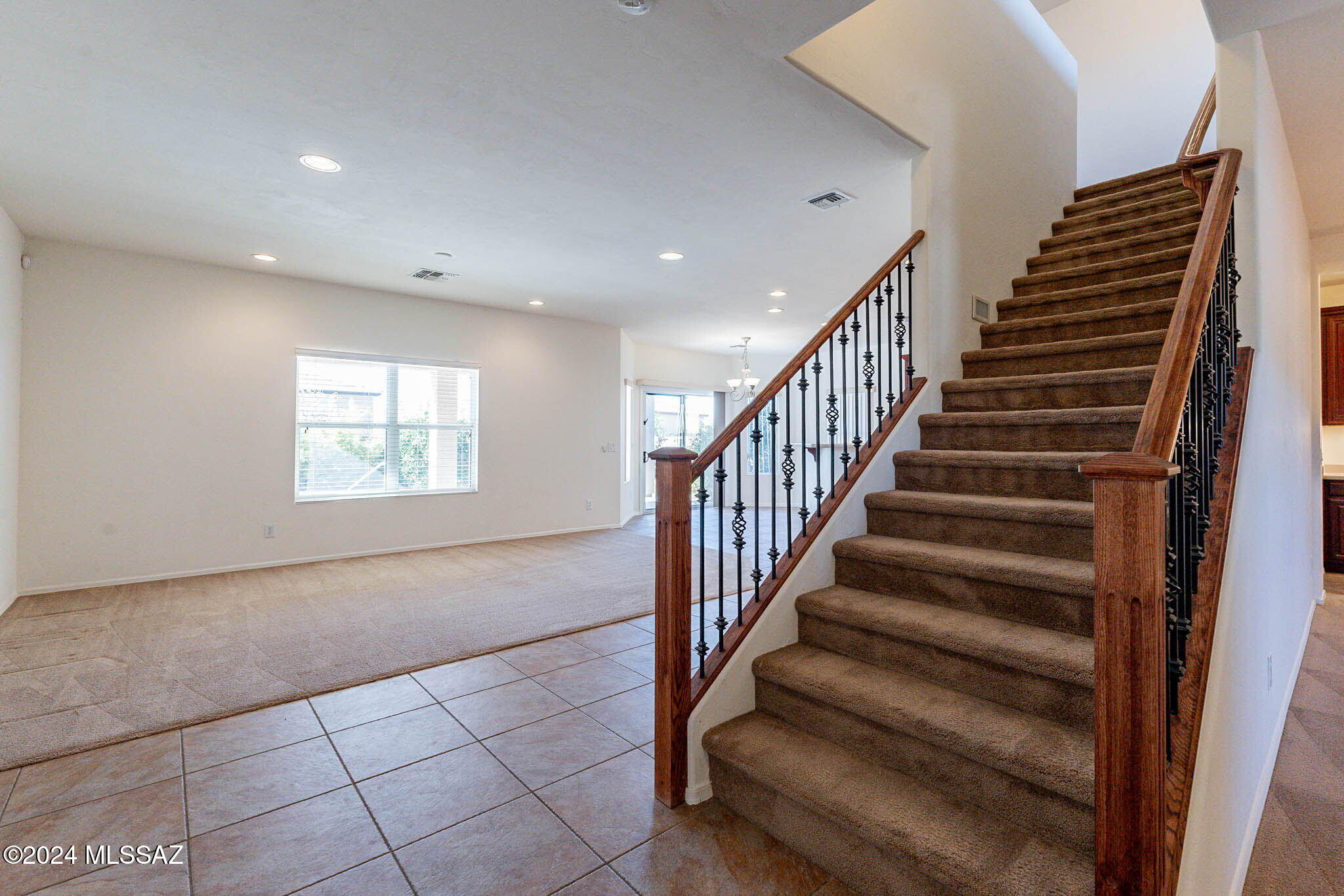 Black Horse (1-411) - Residential