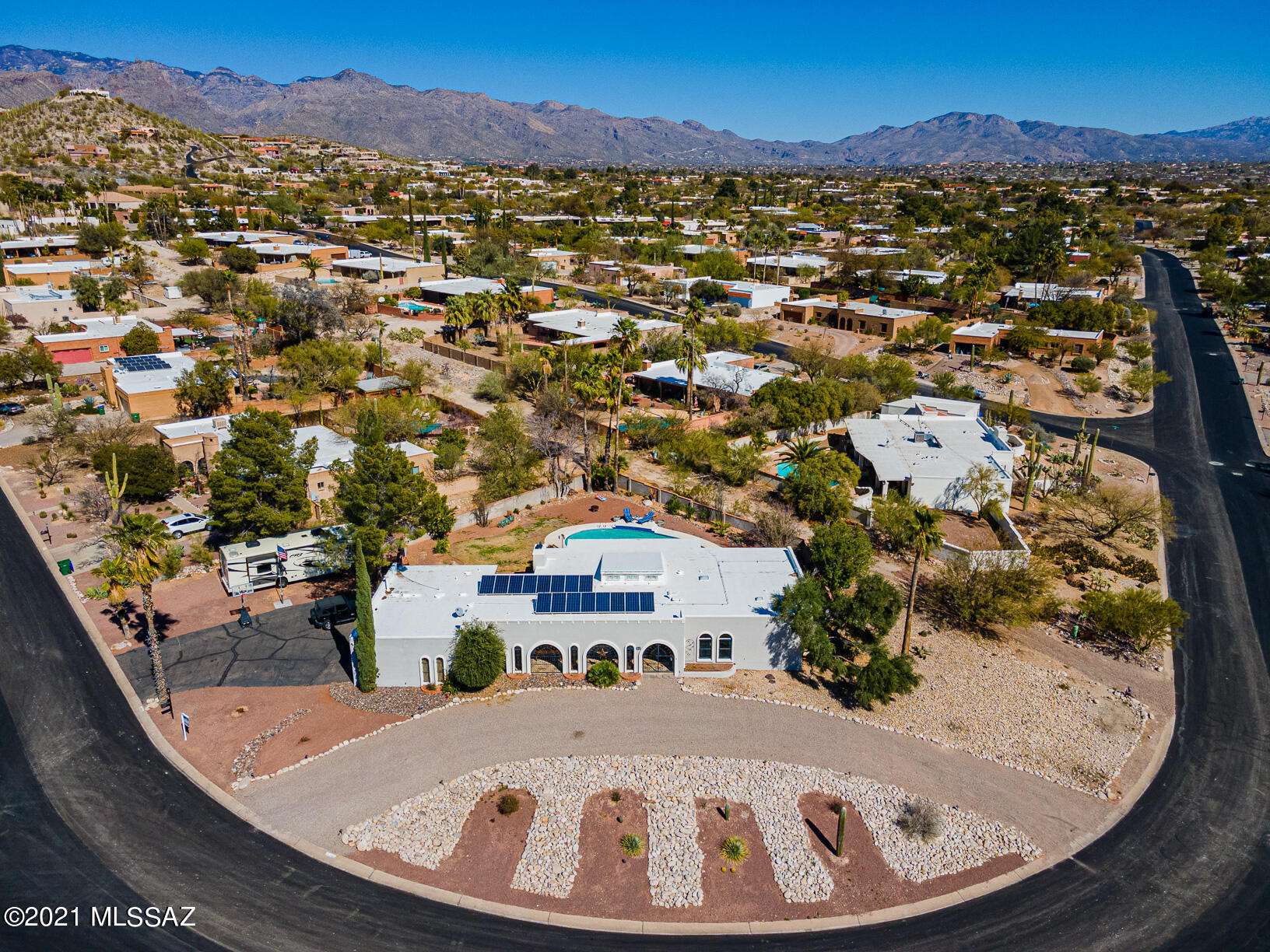 STUNNING 5 bed/3 bath home in north Tucson. New owners will enjoy owned solar, huge backyard, large pool, and covered front and back patios. This home is a must see, stop by today!