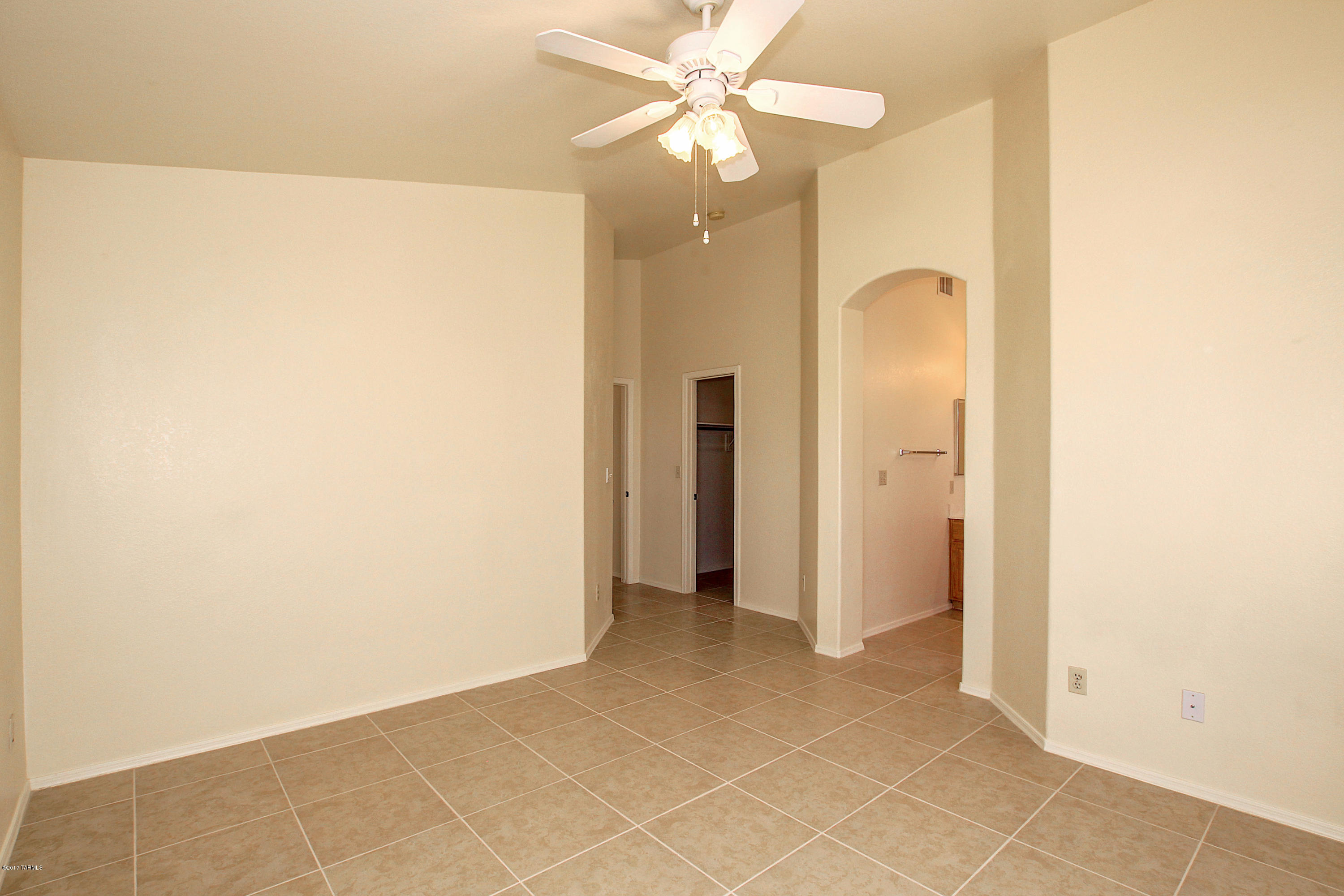 Hacienda Del Oro (1-78) - Residential