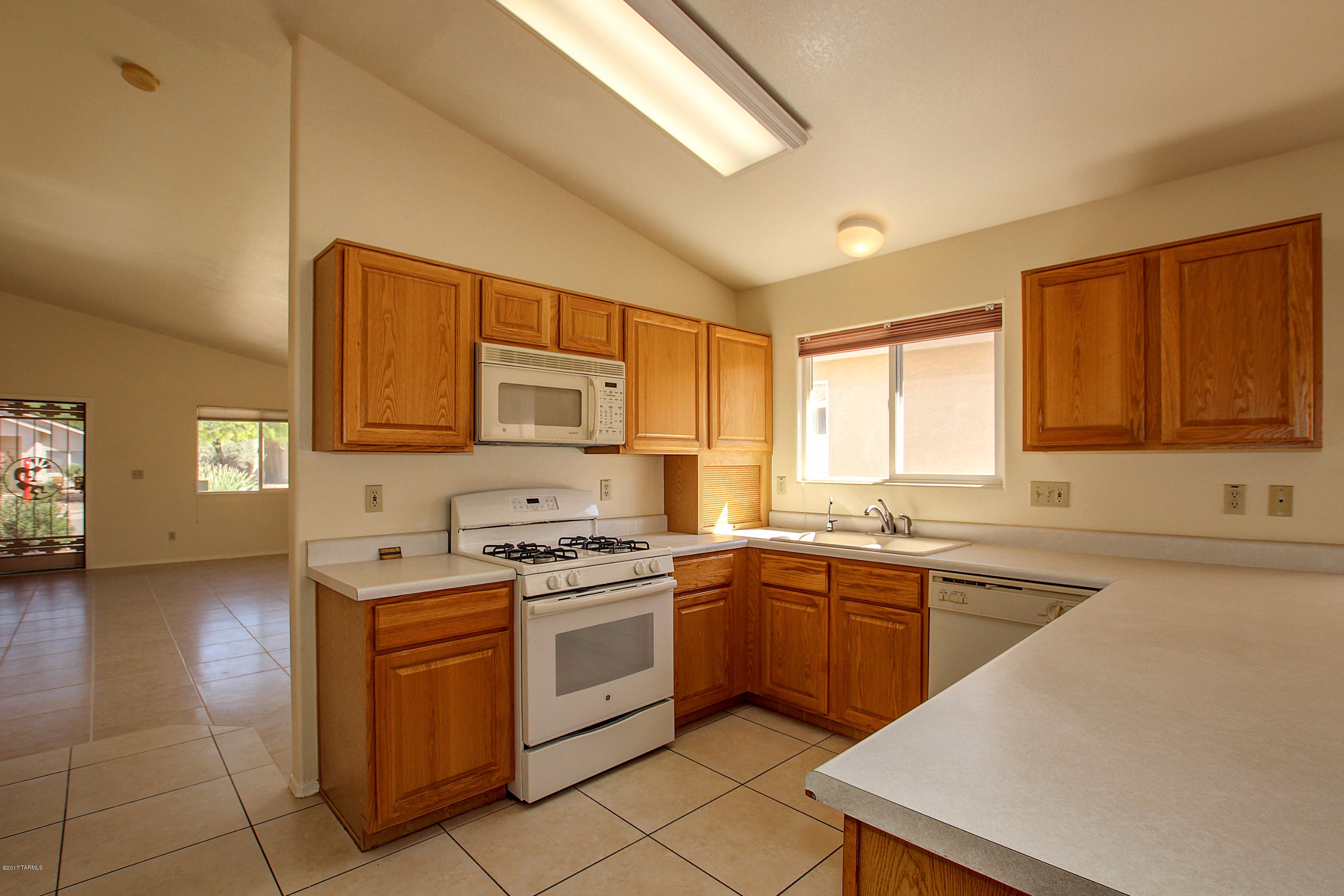 Hacienda Del Oro (1-78) - Residential