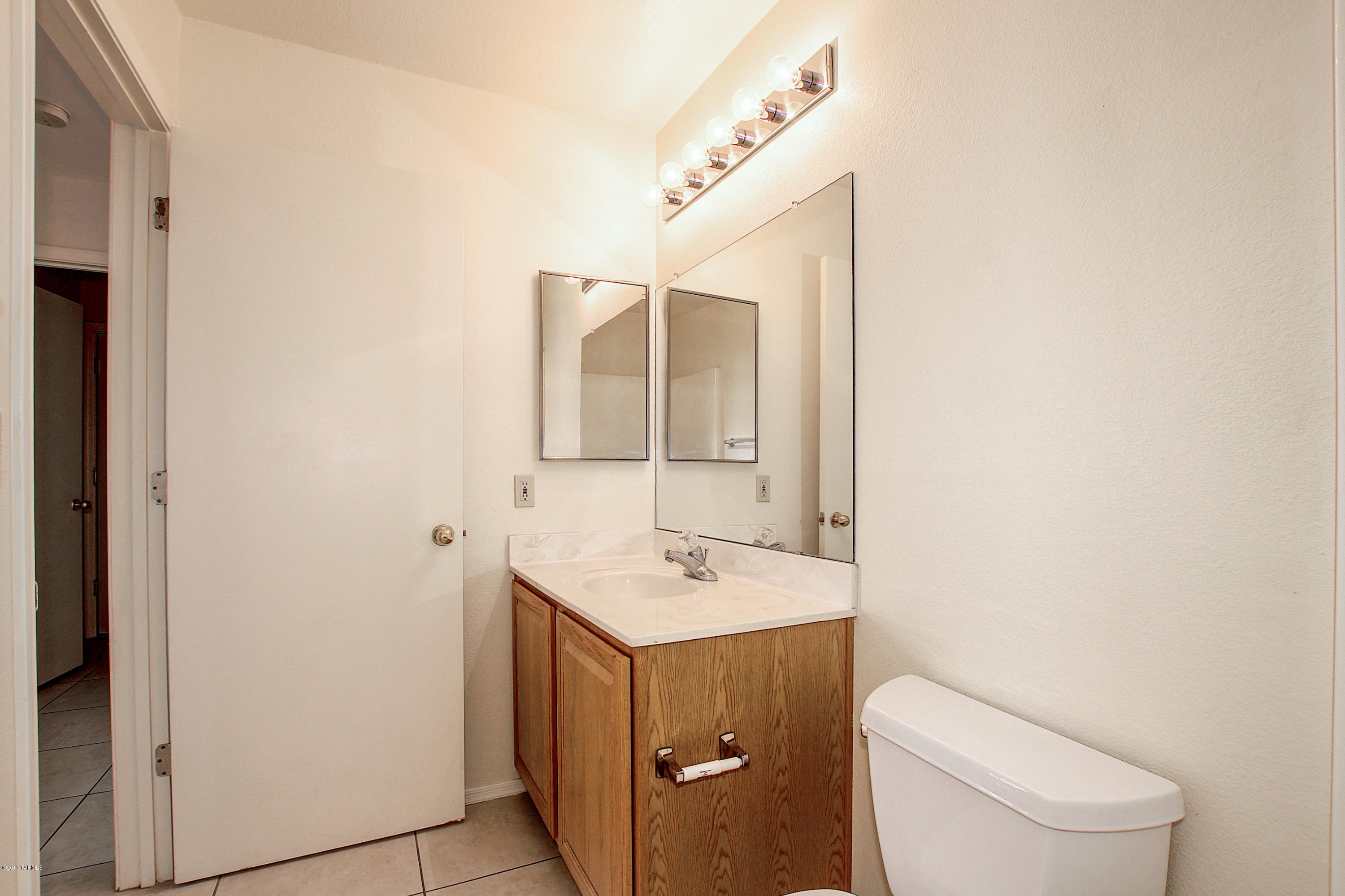 Hacienda Del Oro (1-78) - Residential