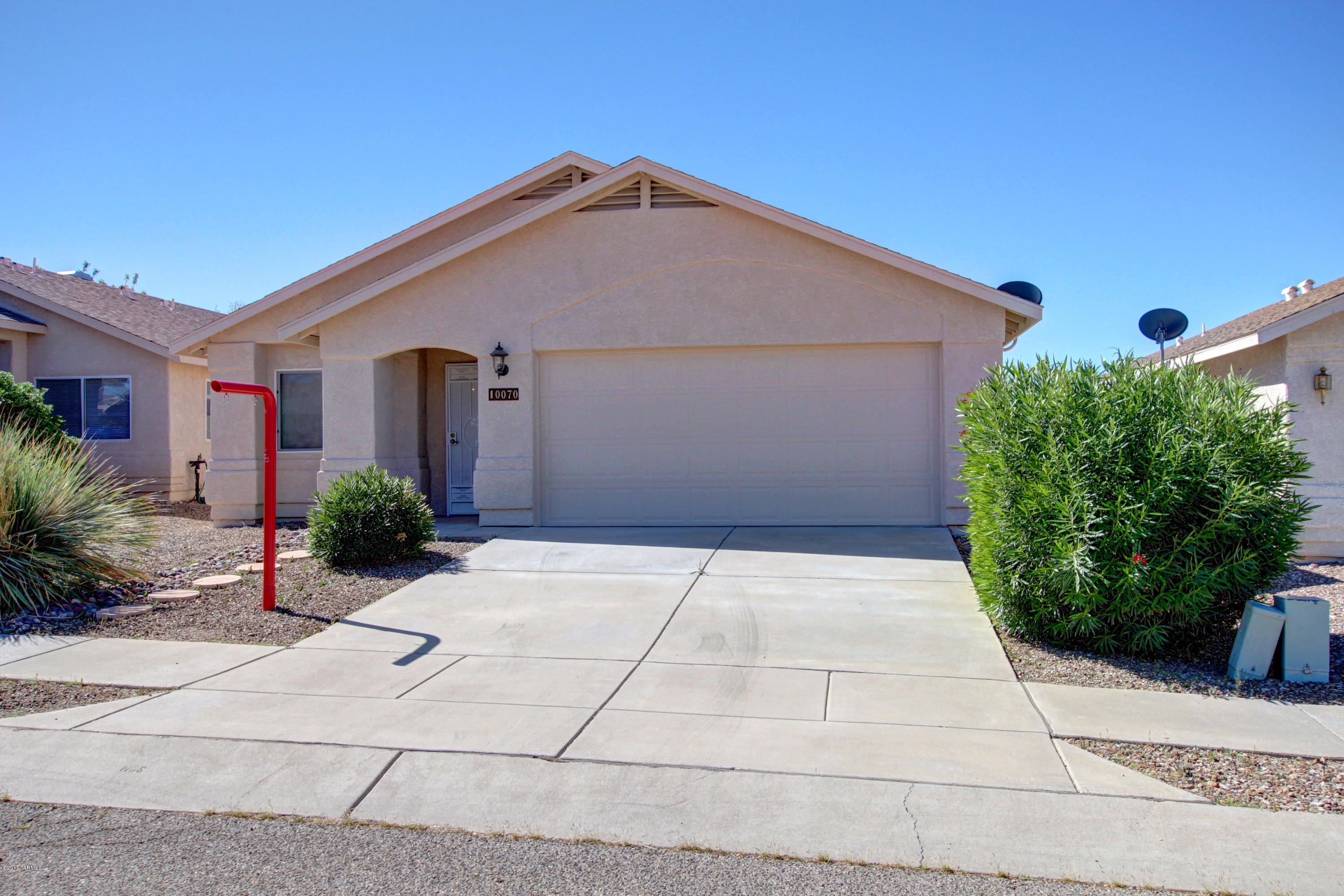 Fantastic Home with neutral palette throughout waiting for your personal touches. Formal living/dining room, soaring ceilings, window blinds, tile floors, and ceiling fans. Spacious eat-in kitchen features white appliances, pantry, and wood cabinets. Patio access from family room. Generous size bedrooms, ample closets, plant shelves, and plenty of natural light. Enjoy the backyard covered patio and created your own desert oasis. Will NOT last!