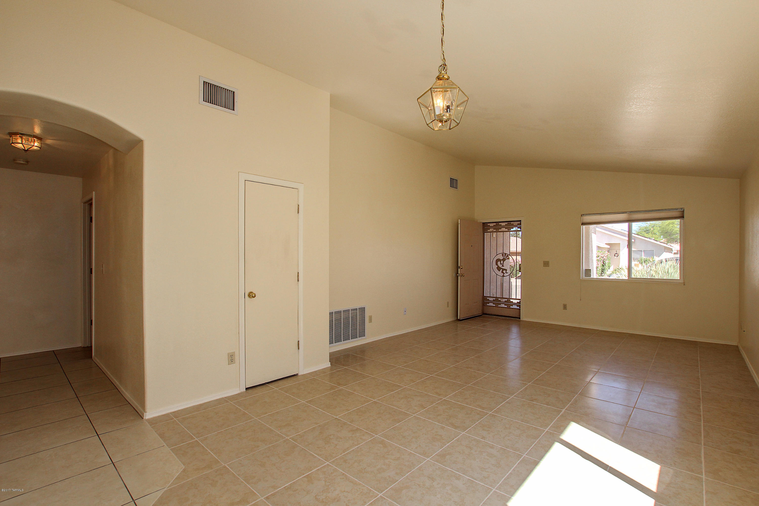 Hacienda Del Oro (1-78) - Residential