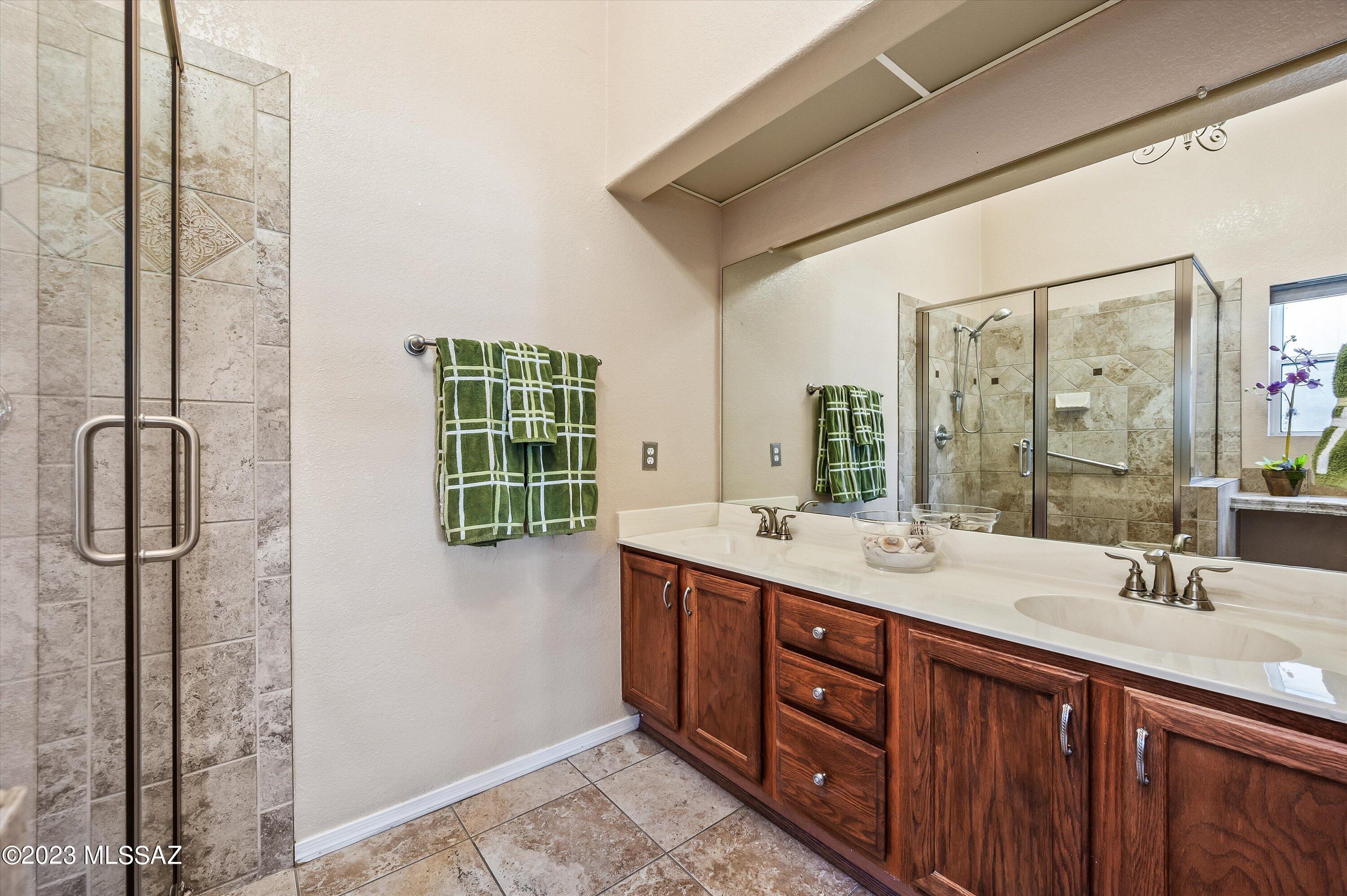 Richmond Place II (1-39) - Residential