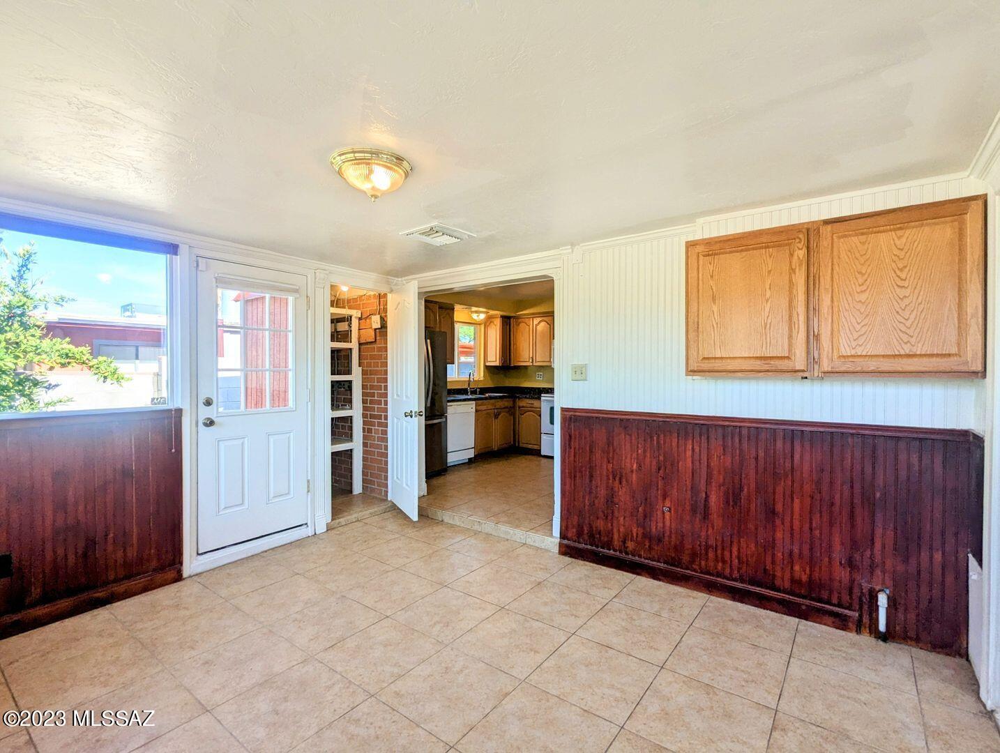 Carriage Hill (1-192) - Residential Lease