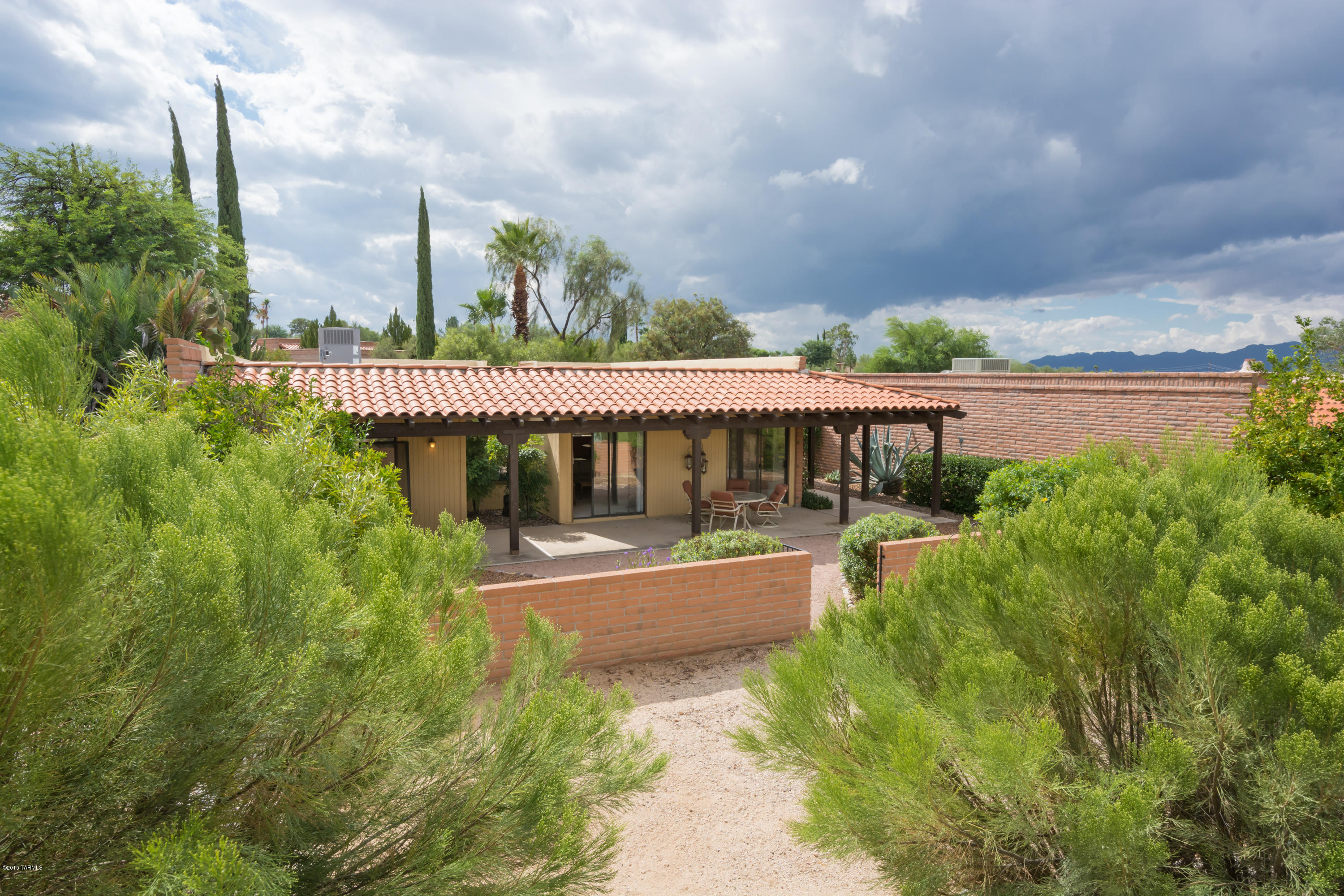 La Cholla Hills(1-313) - Residential