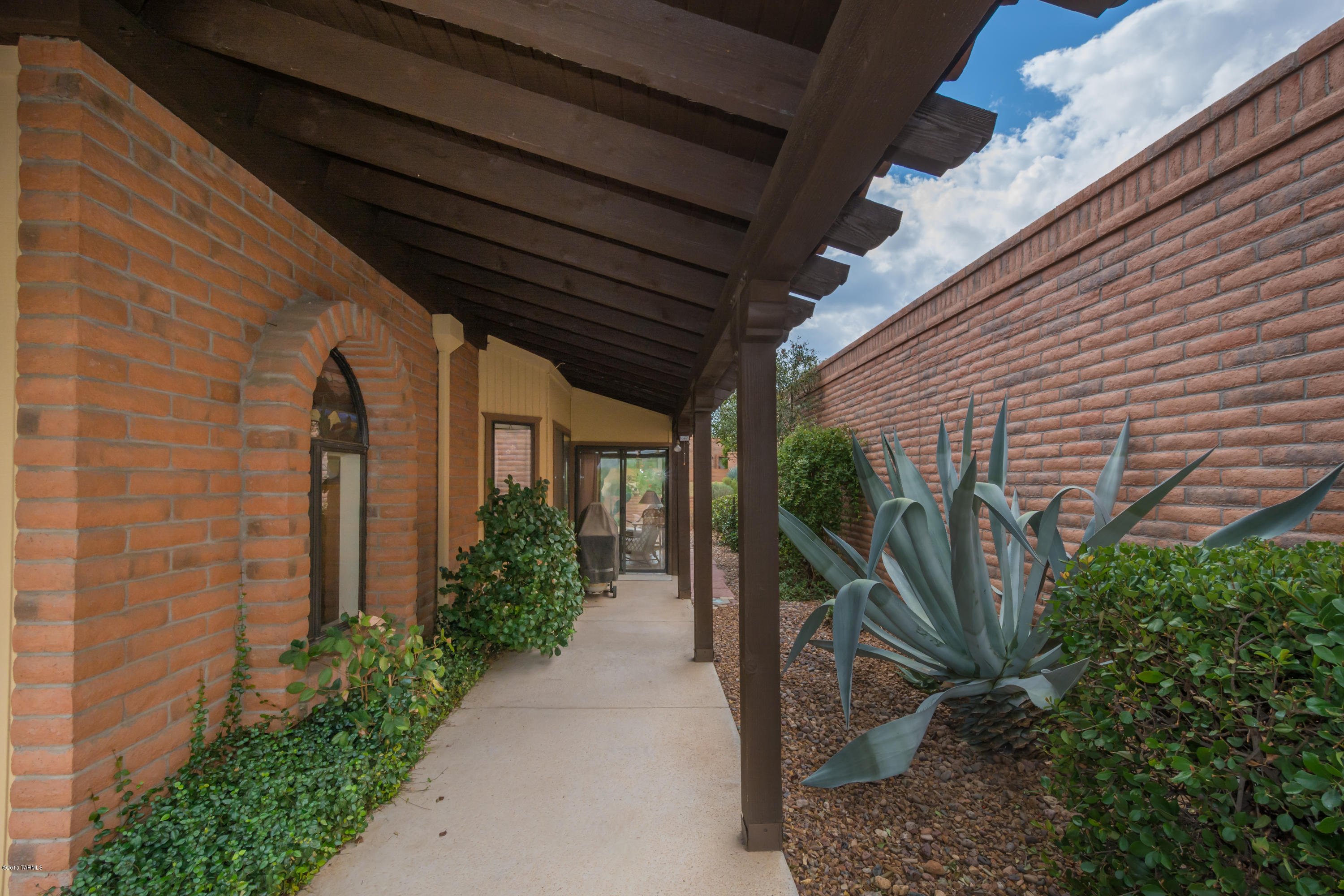 La Cholla Hills(1-313) - Residential