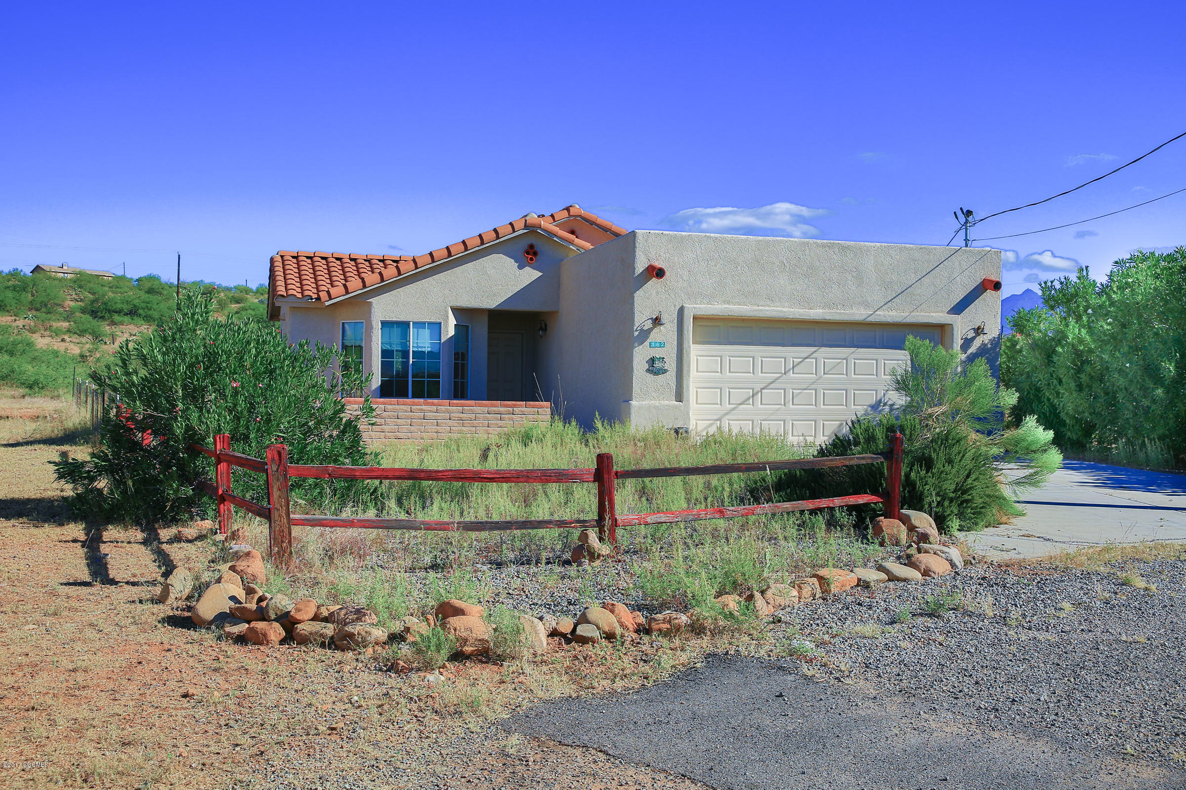 3 Bedroom, 2 full baths. Super clean Avatar home built in 2007. Nice yard. Views... Ready to move in!