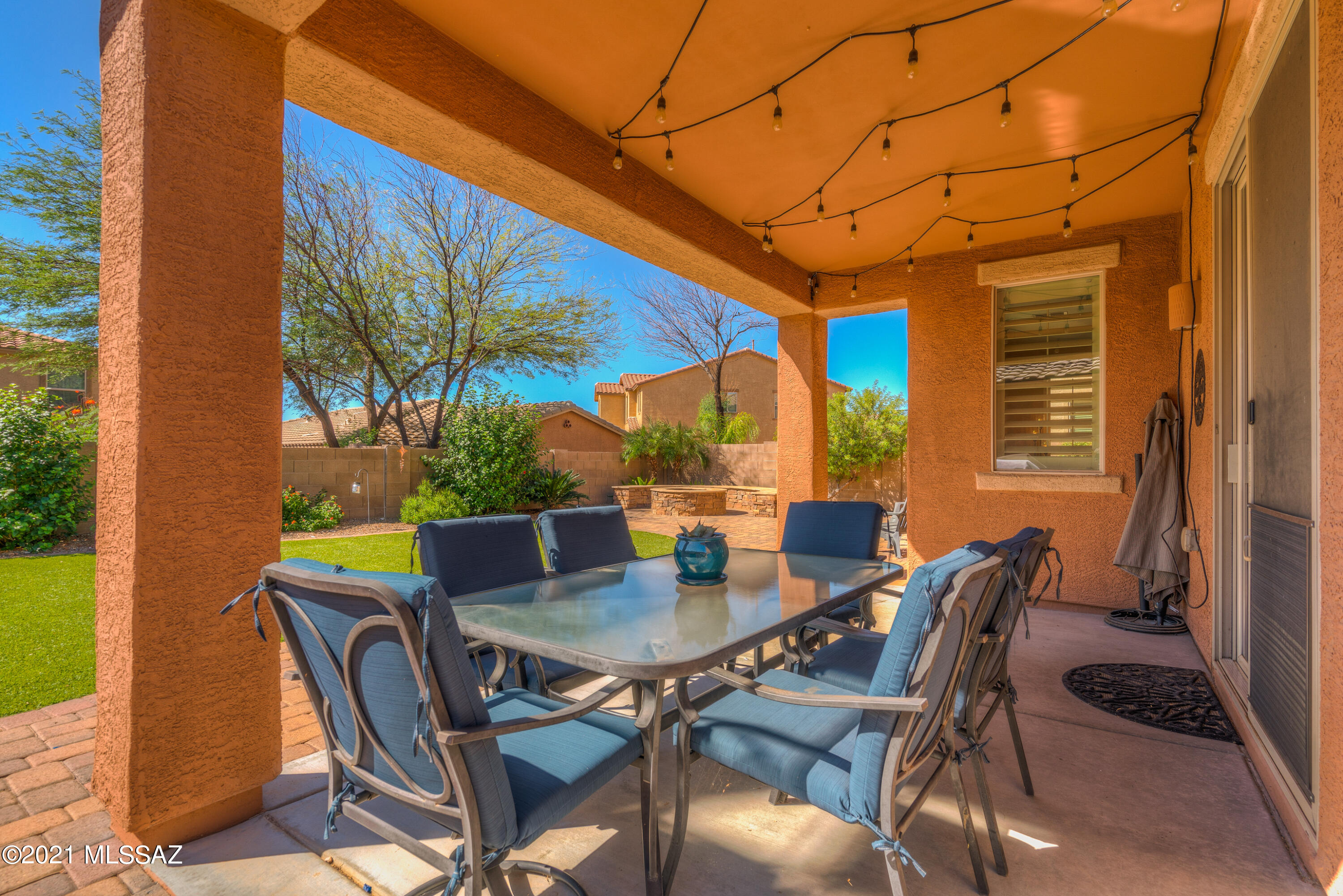 Rancho Vistoso NGHB 10 PCLS S,U & V - Residential