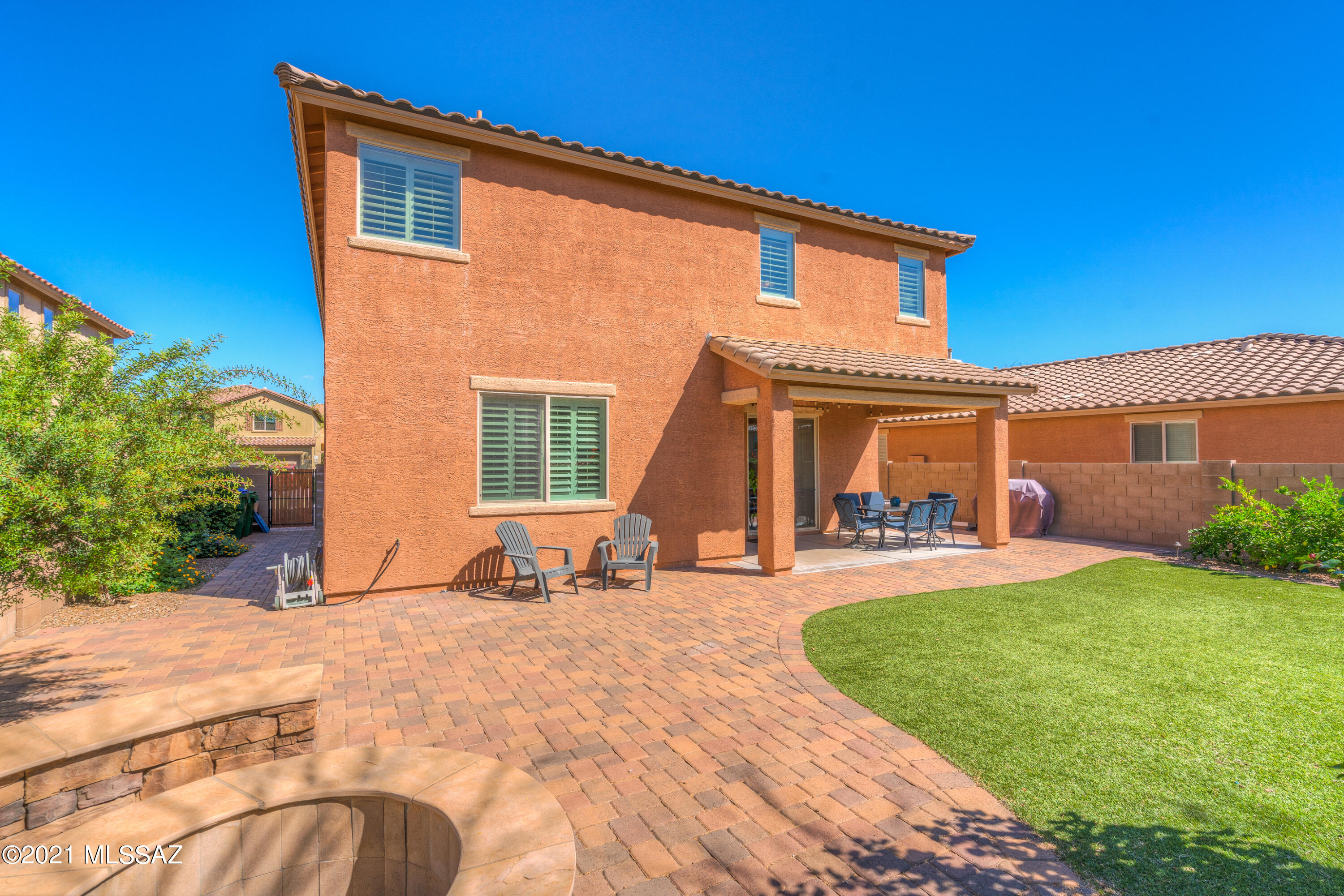 Rancho Vistoso NGHB 10 PCLS S,U & V - Residential